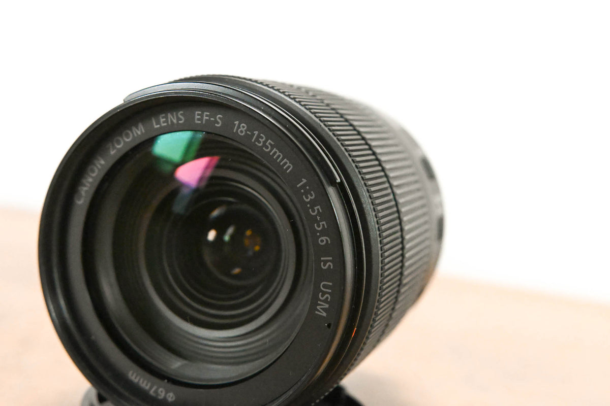 Canon EF-S 18-135mm f/3.5-5.6 IS NANO USM Lens