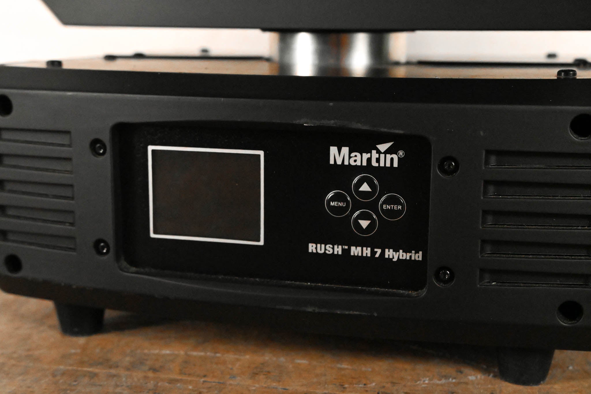 Martin Lighting RUSH MH 7 Hybrid Mid-Size All-in-One Hybrid Fixture