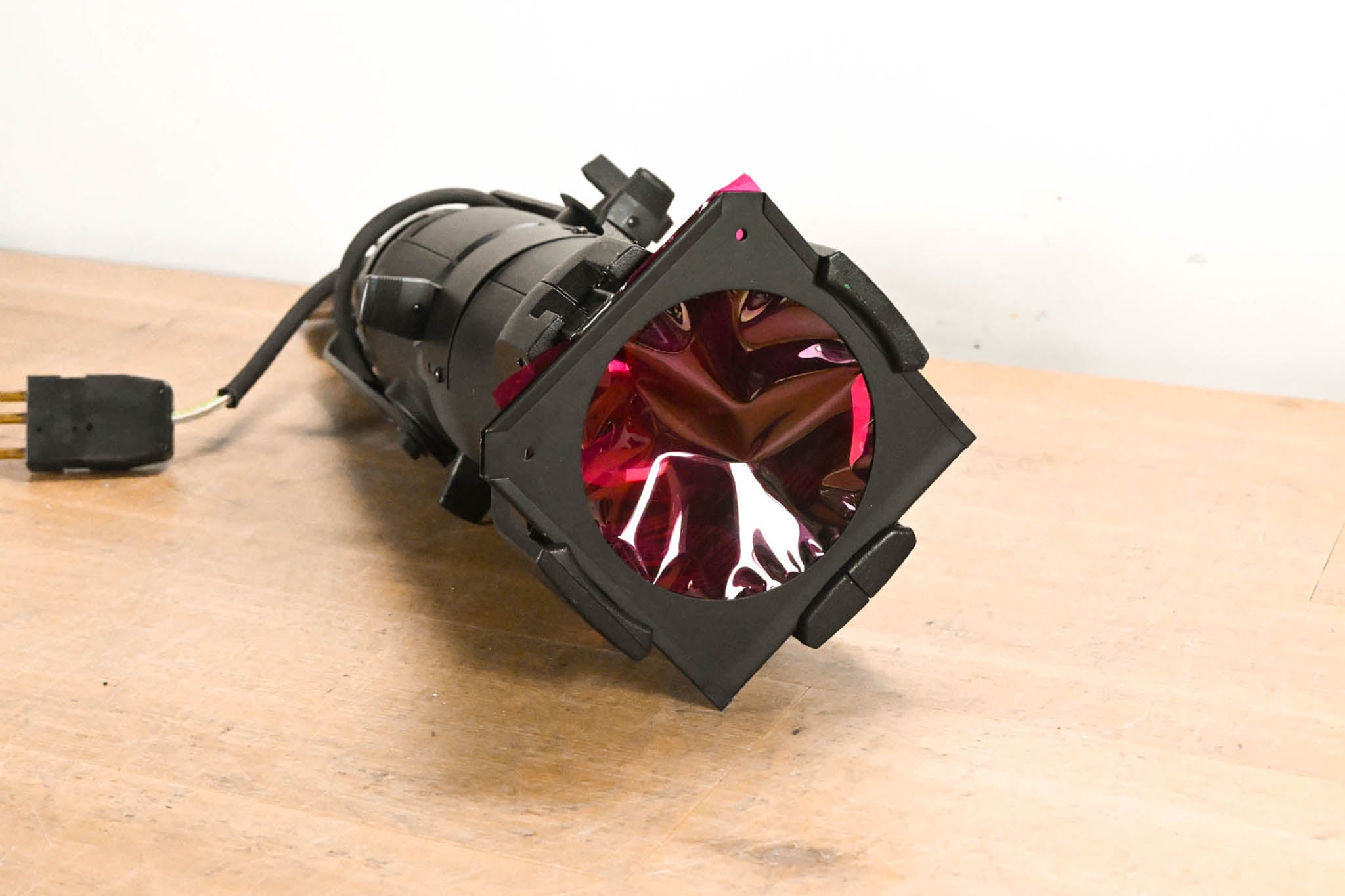 ETC Source Four Jr 25-50 Degree Zoom 575 Ellipsoidal Light