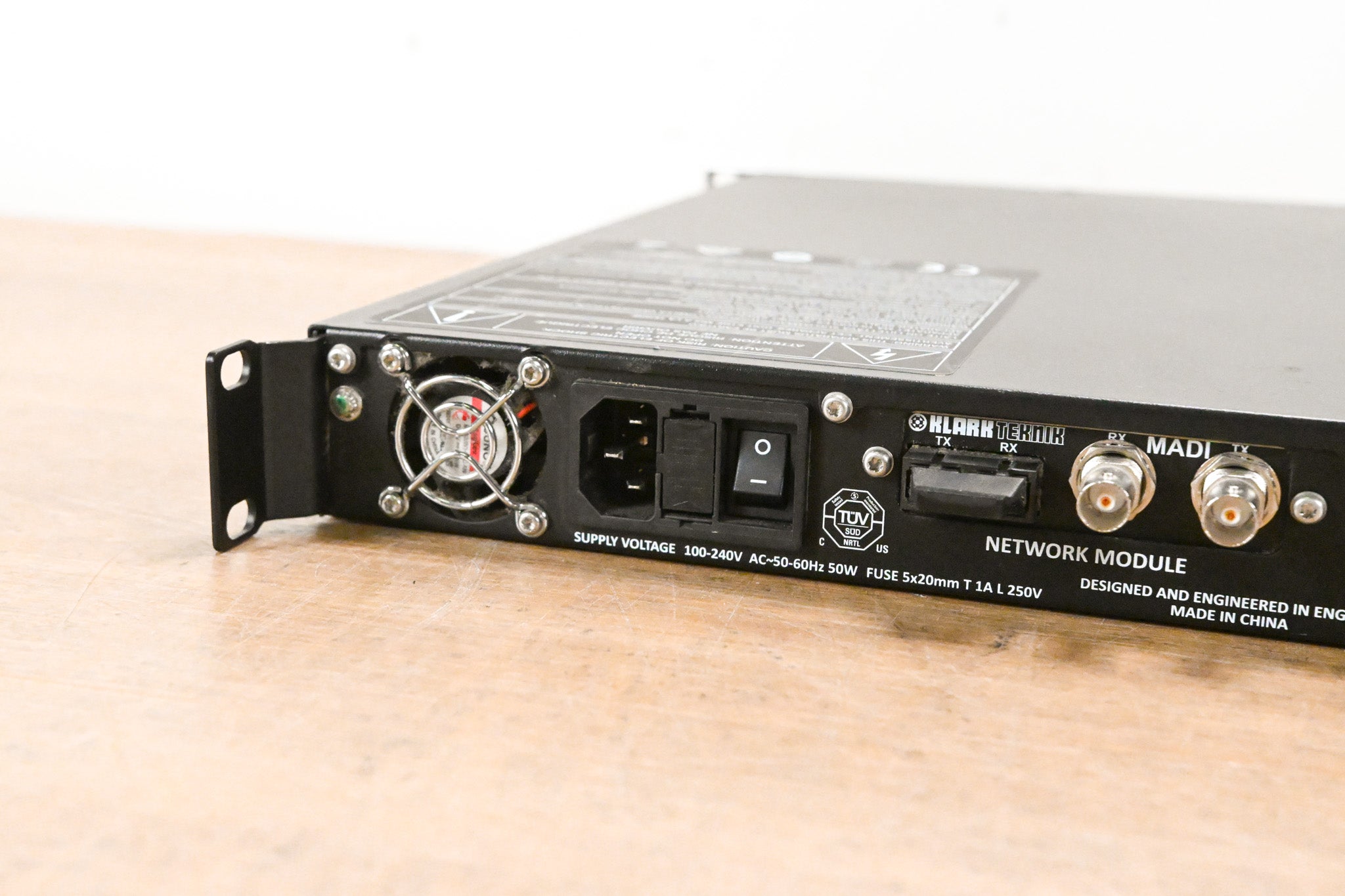 Klark Teknik DN9650 Digital Audio Network Bridge