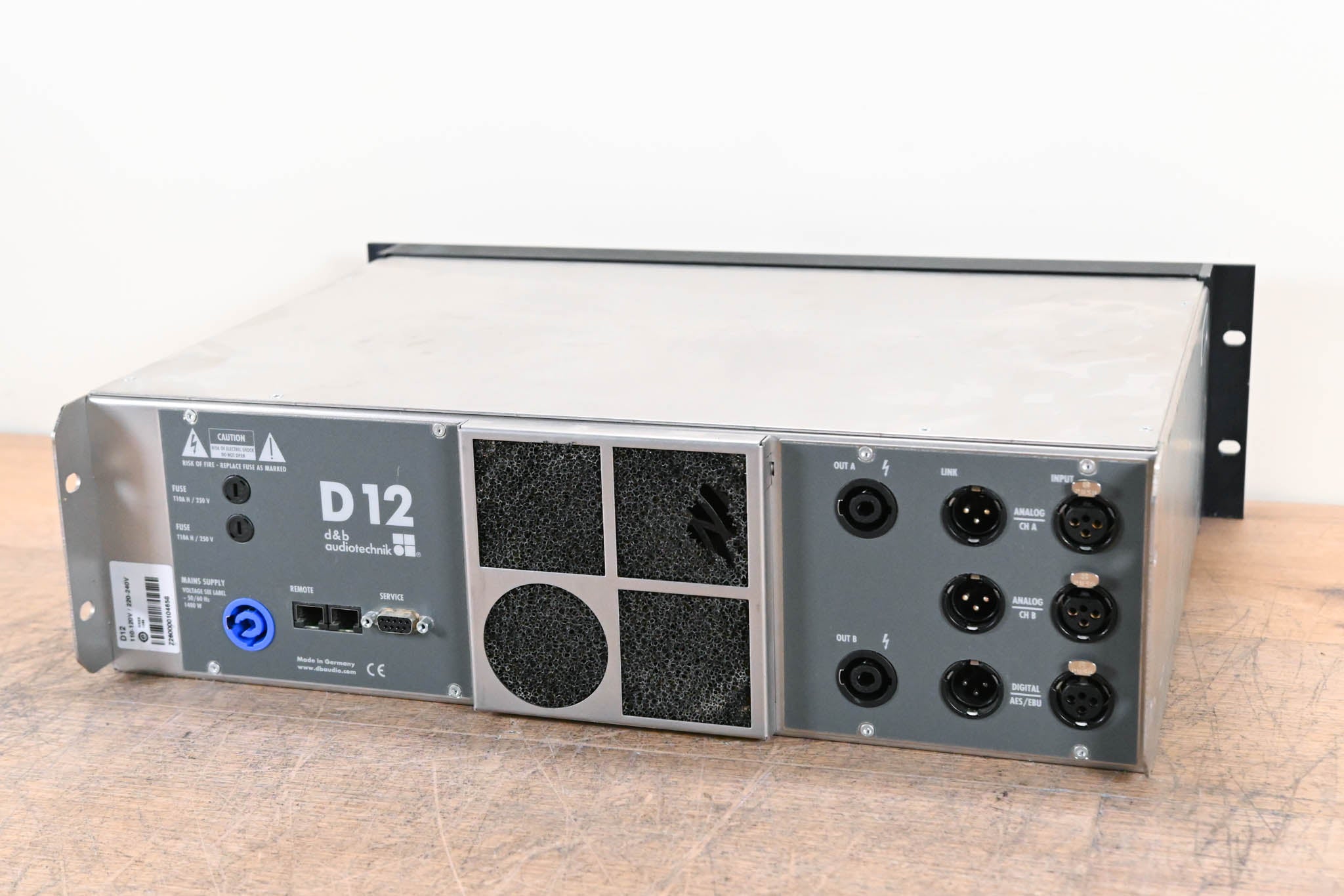 d&b audiotechnik D12 Dual-Channel Power Amplifier