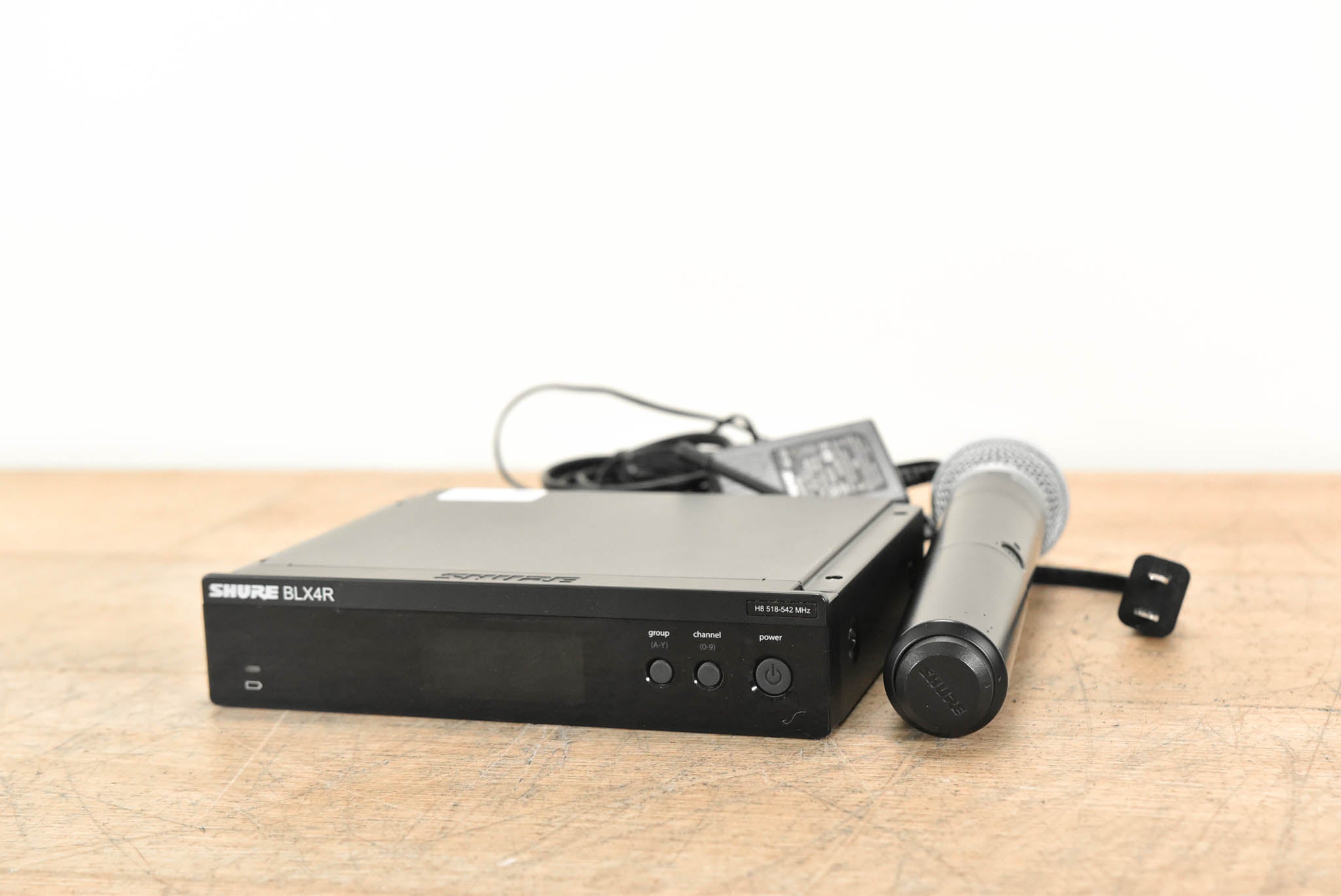 Shure BLX24R/B58 Wireless Handheld Mic System H8 Band: 518-542 MHz