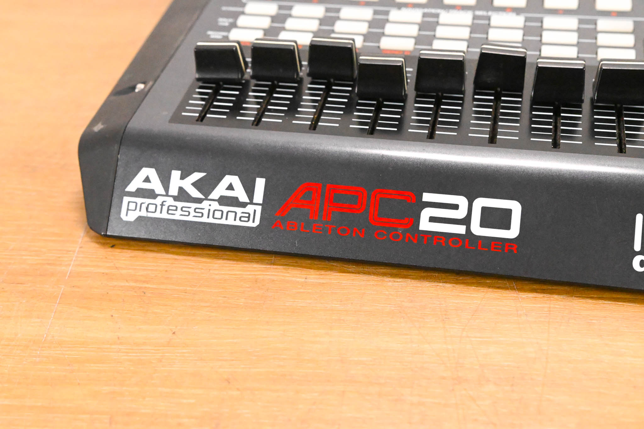 Akai APC20 Compact Professional Ableton Controller (NO POWER SUPPLY)