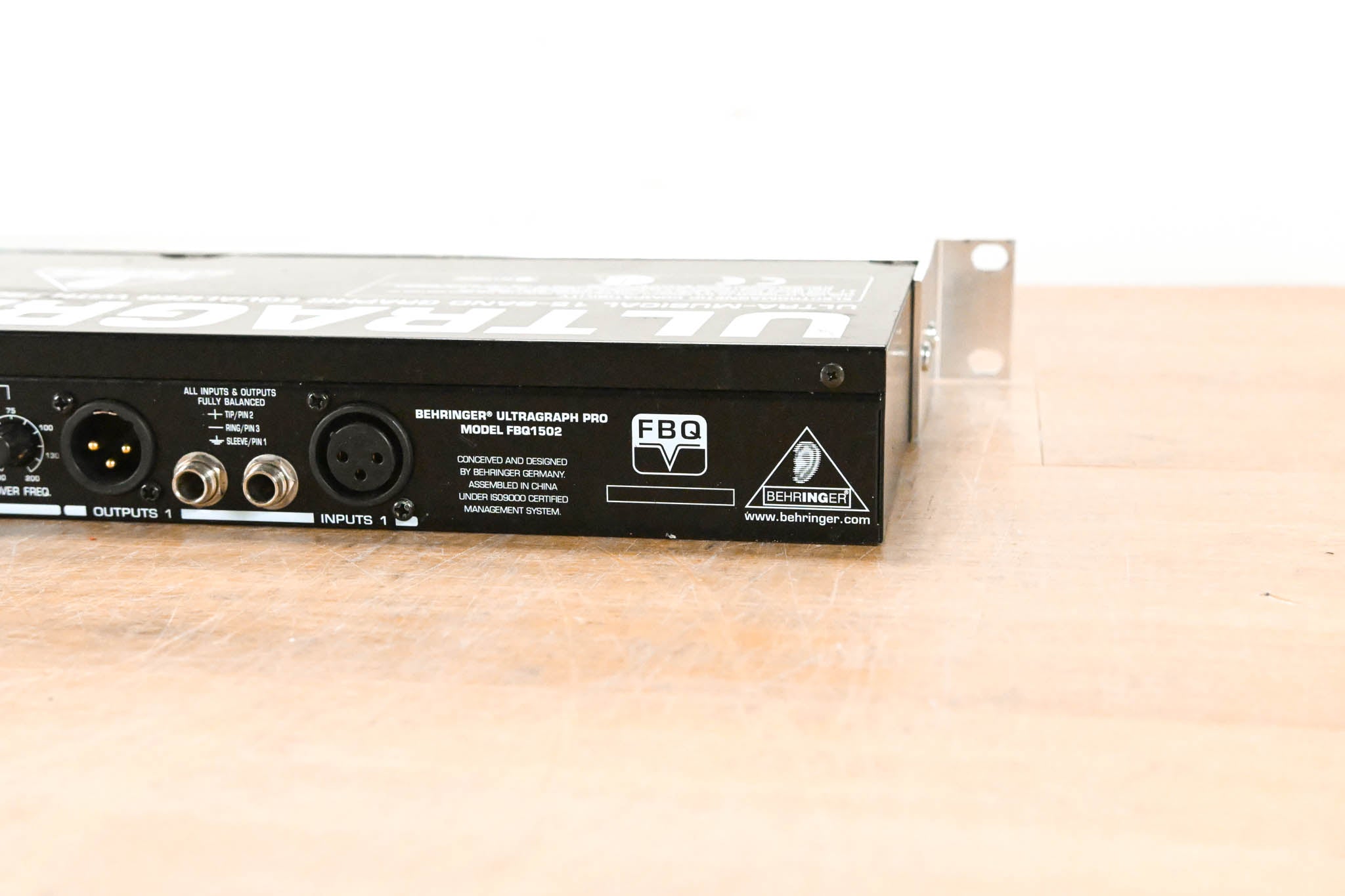Behringer ULTRAGRAPH PRO FBQ1502 15-Band Stereo Graphic Equalizer