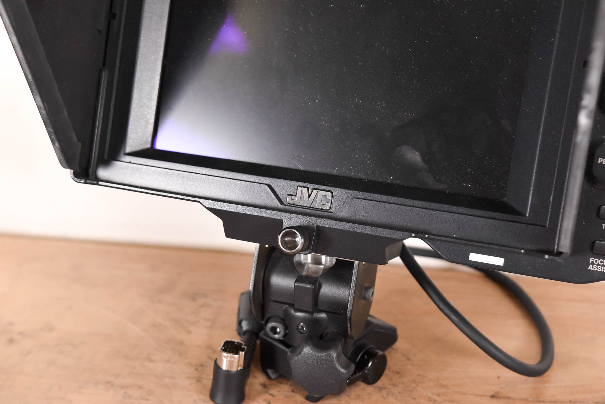 JVC VF-HP840U 8.4-in HD/SD Studio Viewfinder