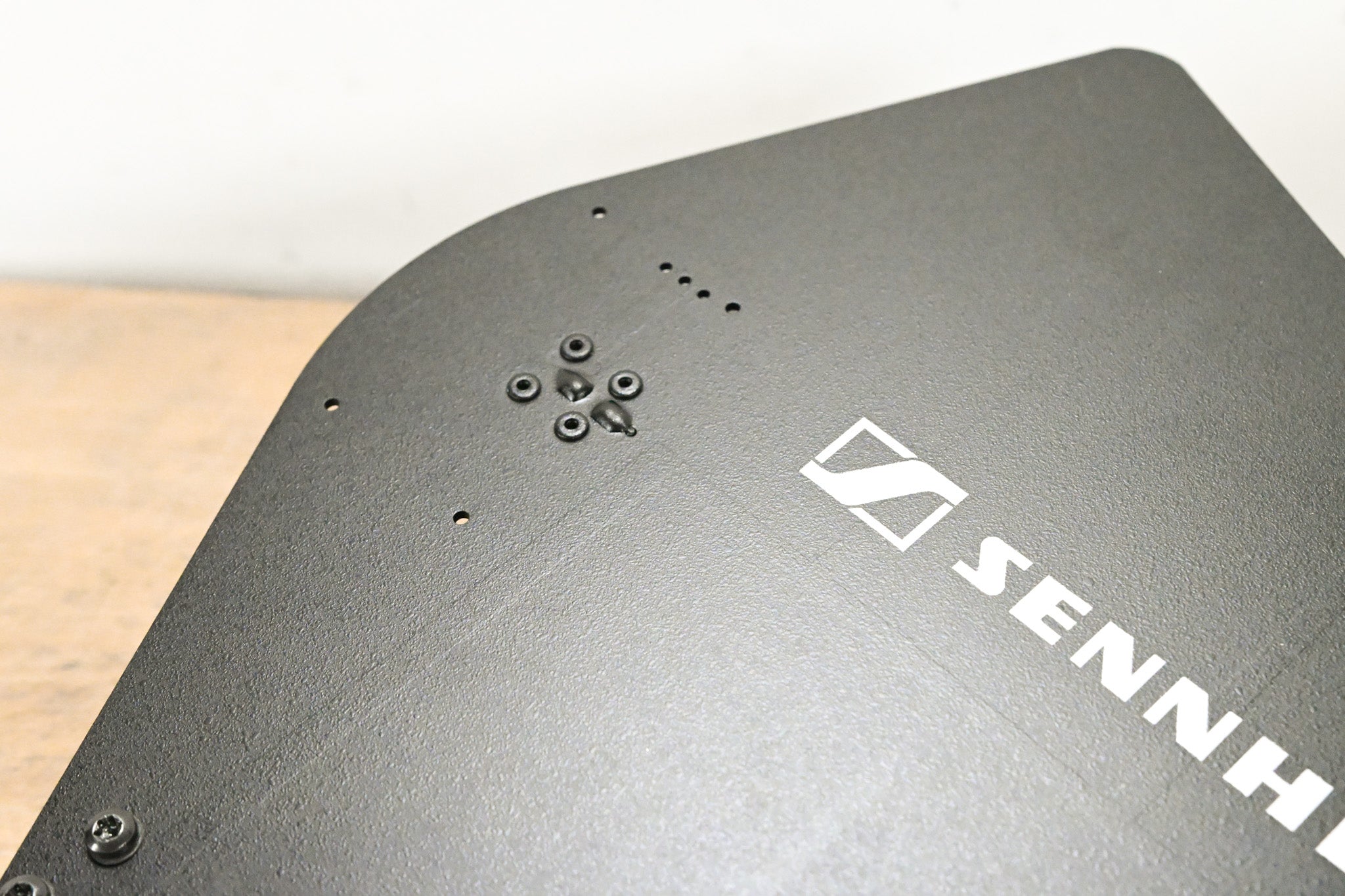Sennheiser A-2003-UHF Passive Directional Antenna - 450-960 MHz
