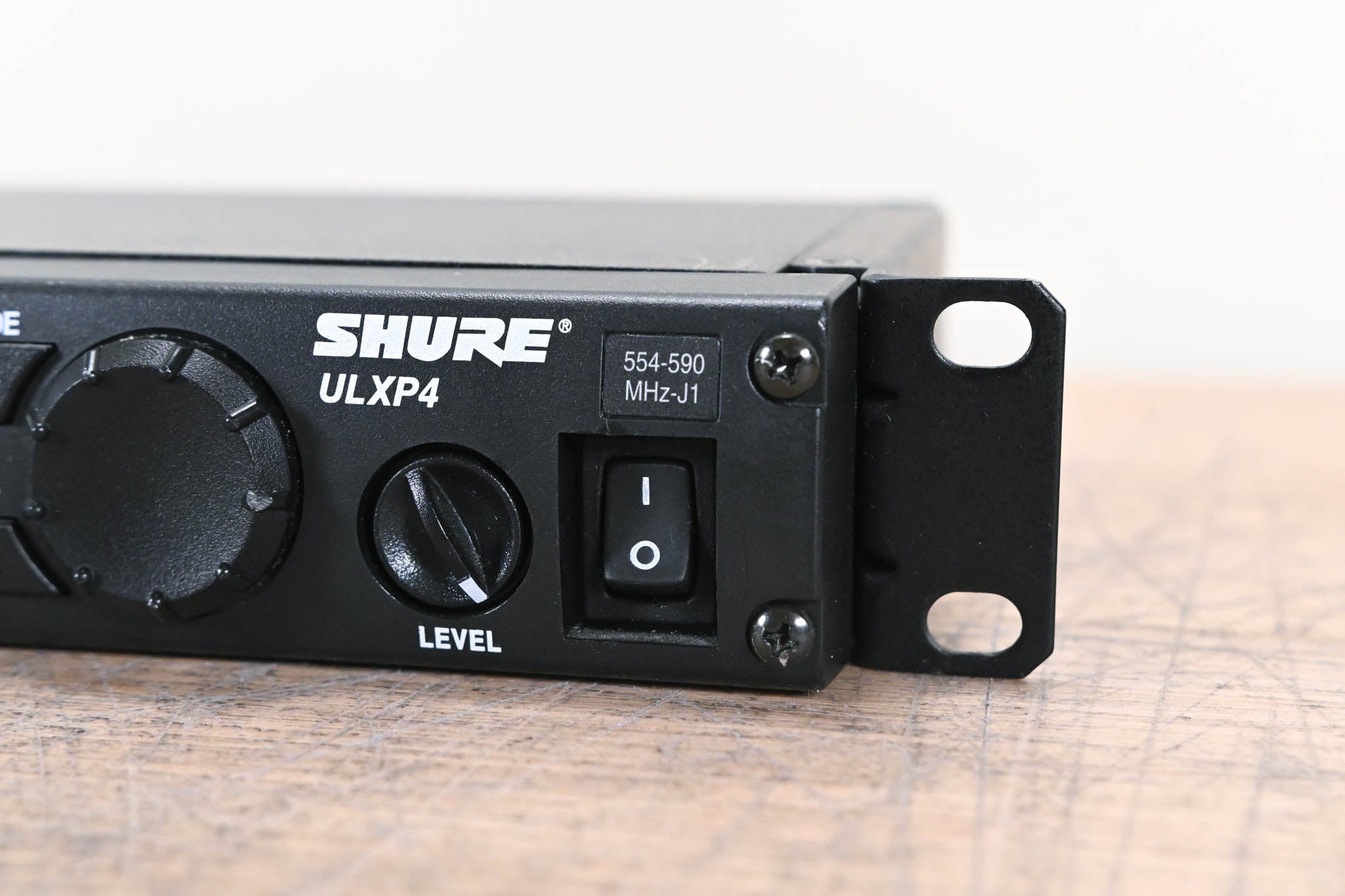 Shure ULXP24/58 Handheld Wireless System - J1 Band: 554-590 MHz