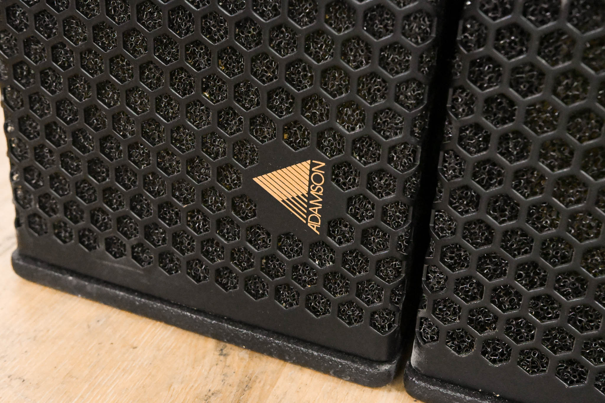 Adamson SpekTrix 3-Way Full Range Line Array Loudspeaker (PAIR)