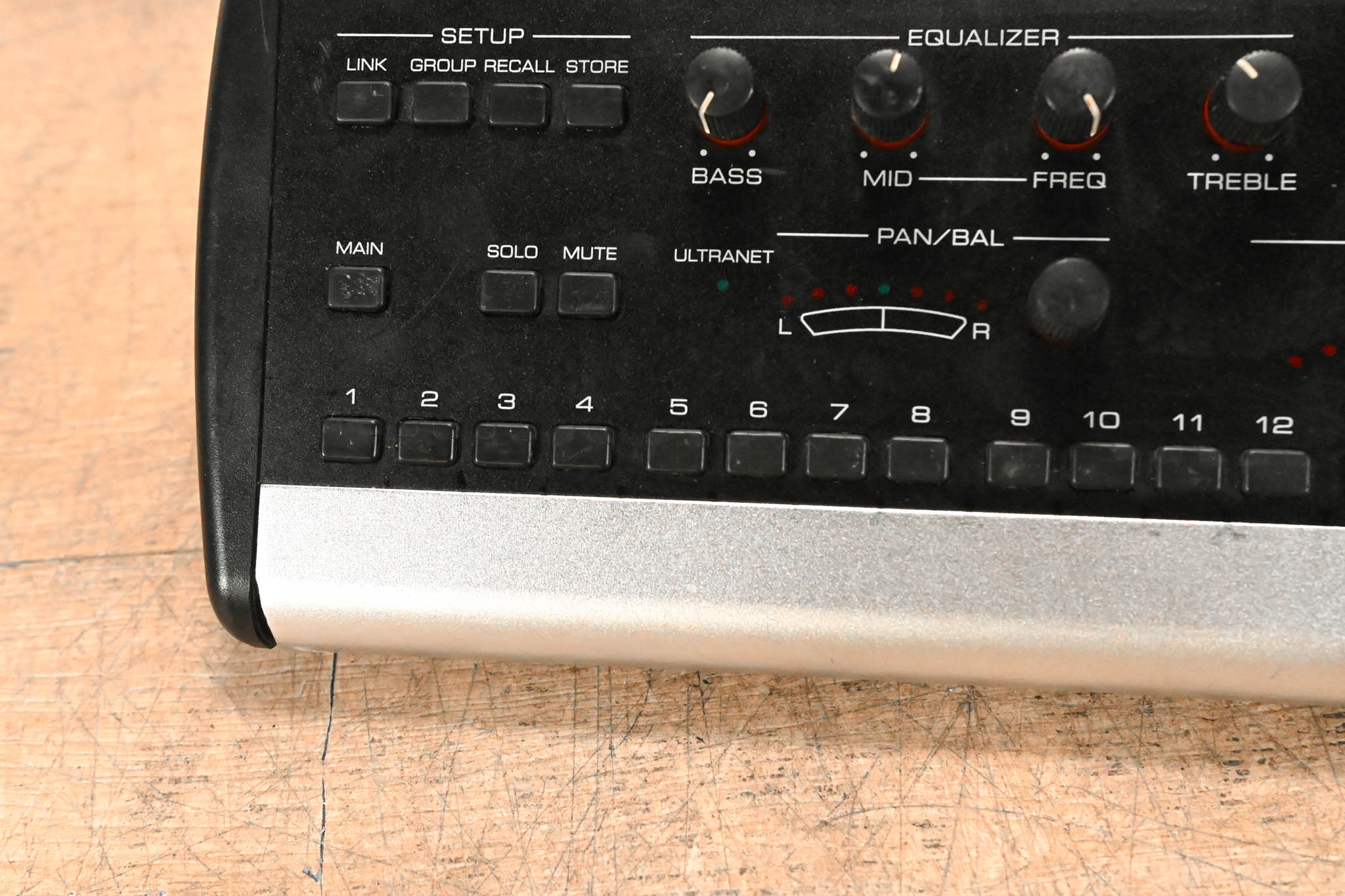 Behringer Powerplay P16-M 16-Channel Digital Personal Mixer