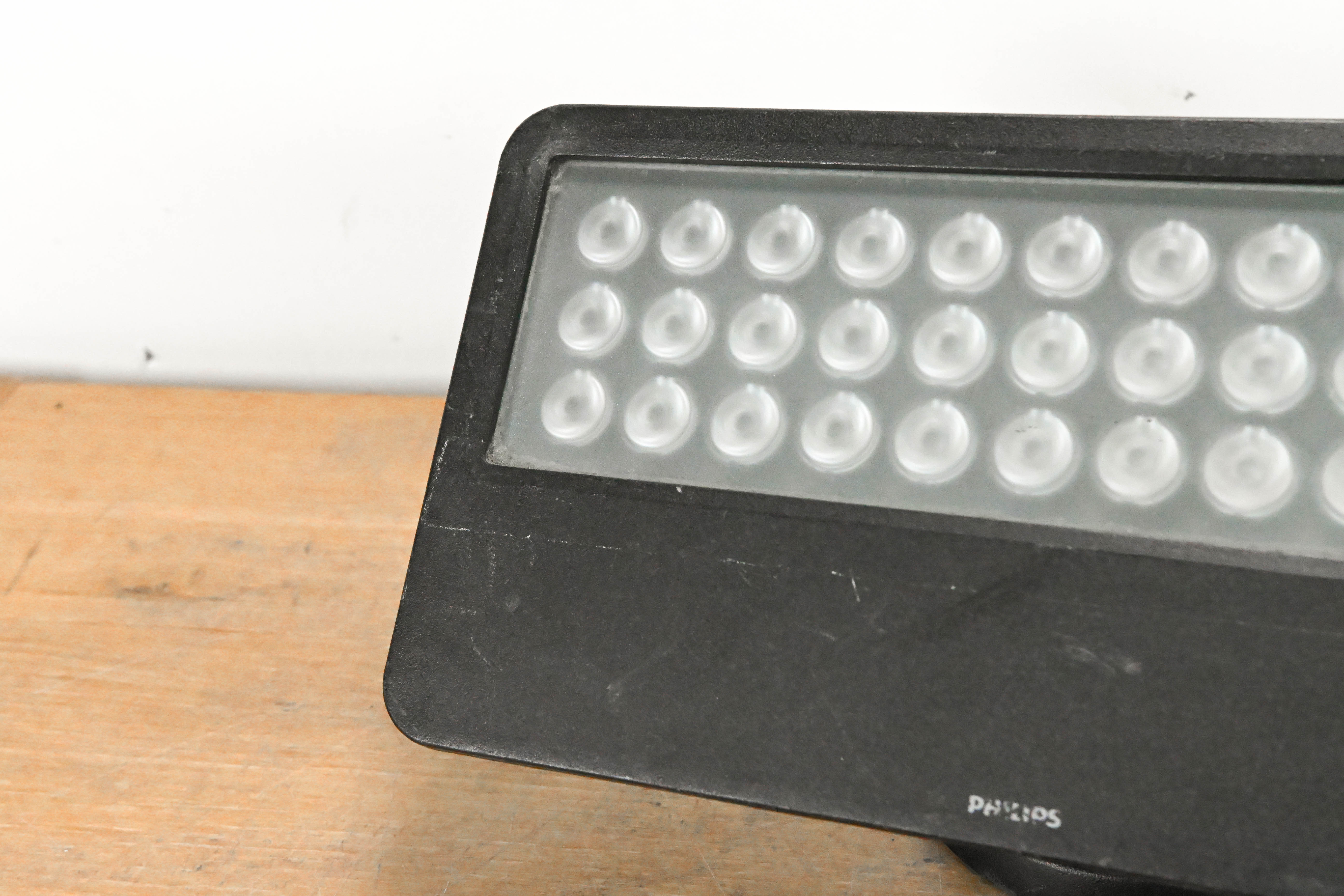 Philips iW Blast12 Powercore Frosted Lens LED Fixture