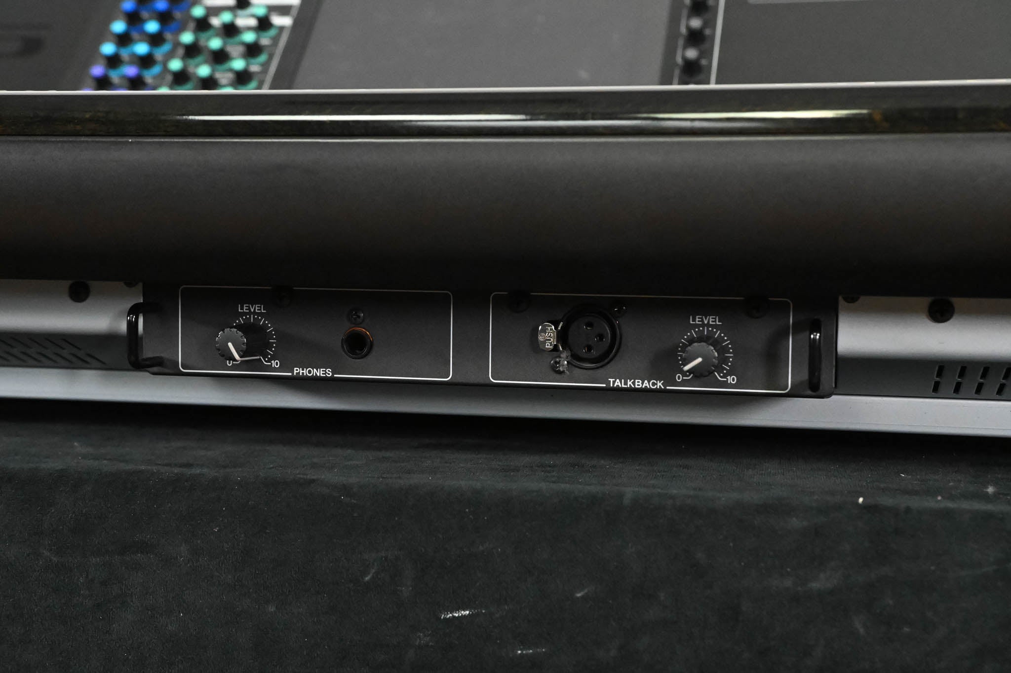 Yamaha CL5 72-Channel Digital Mixing Console