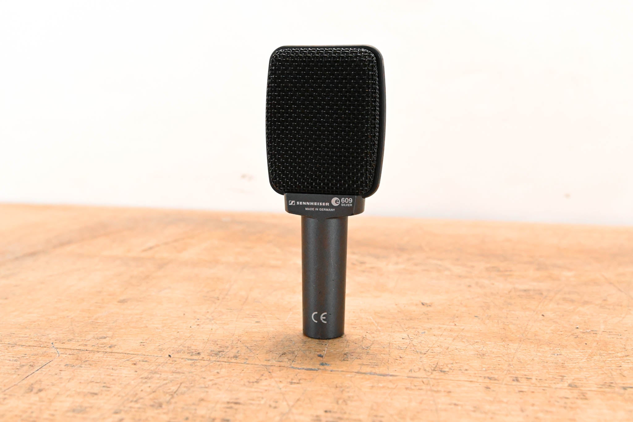 Sennheiser e 609 Silver Supercardioid Dynamic Microphone