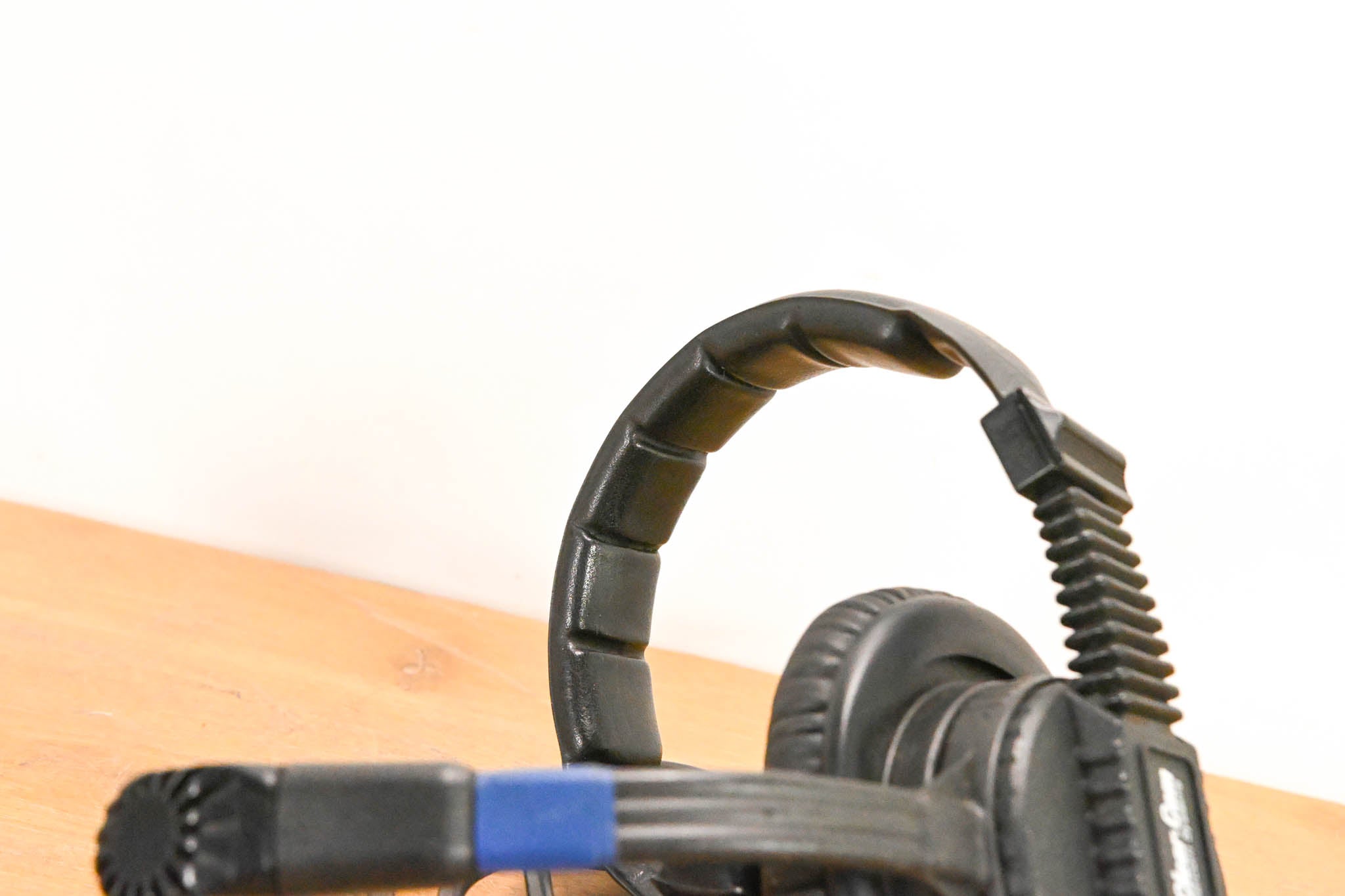 Clear-Com Single Muff Intercom Headset with 4-Pin Female XLR Connector