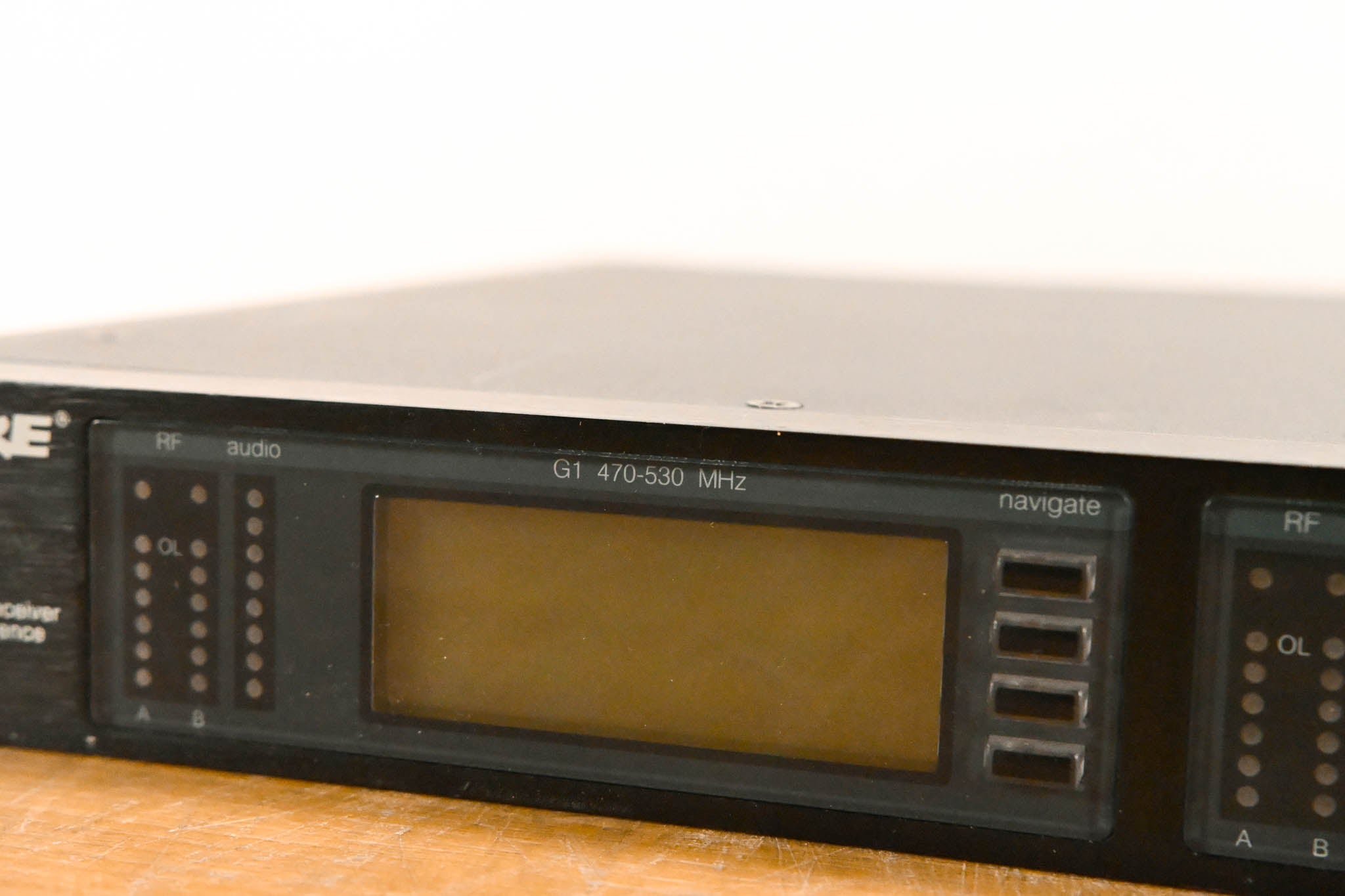 Shure UR4D Dual Wireless Receiver - G1 Band - 470-530 MHz
