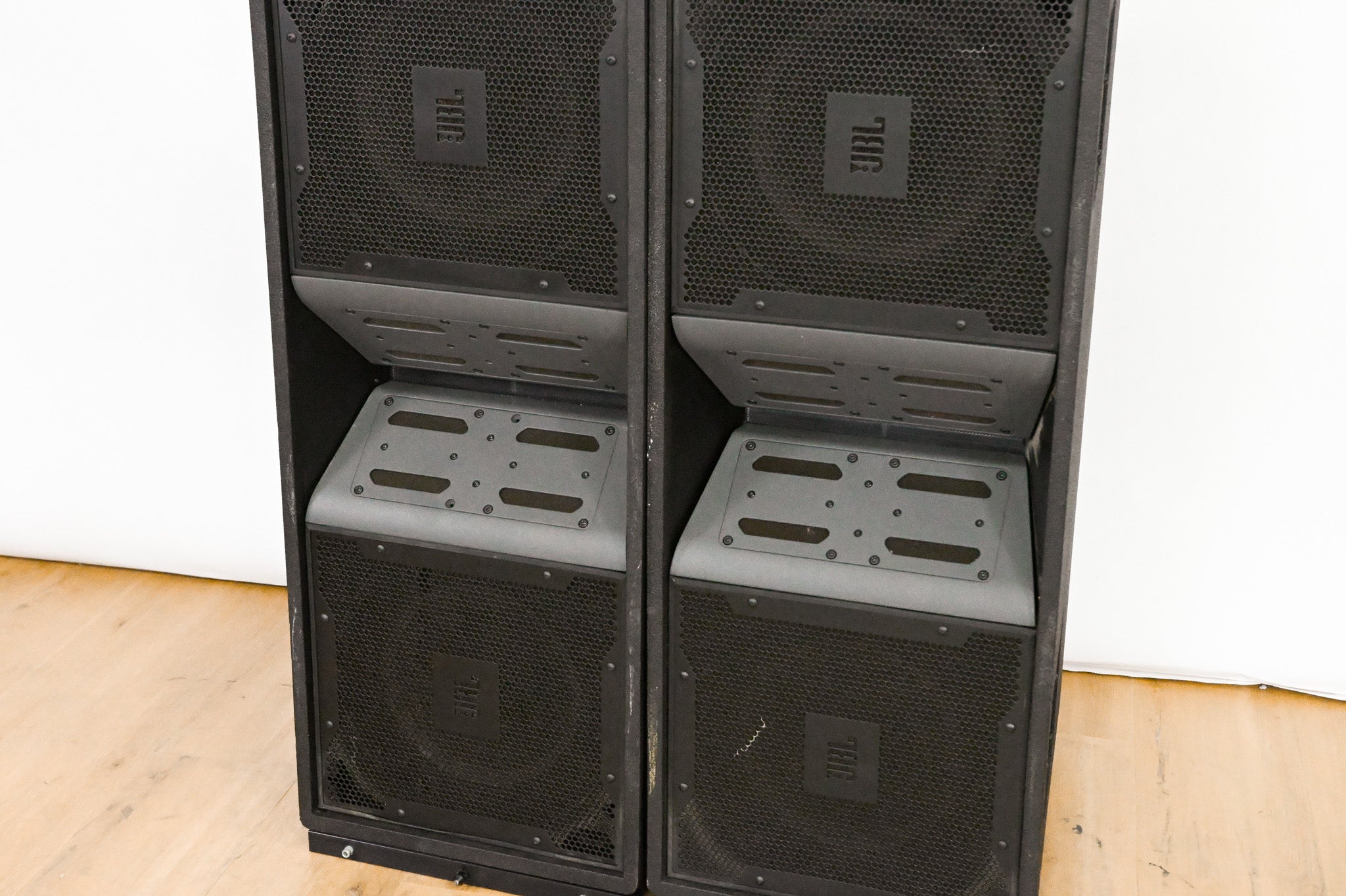 JBL VT4888DP Powered 3-Way Line Array Speaker (PAIR)