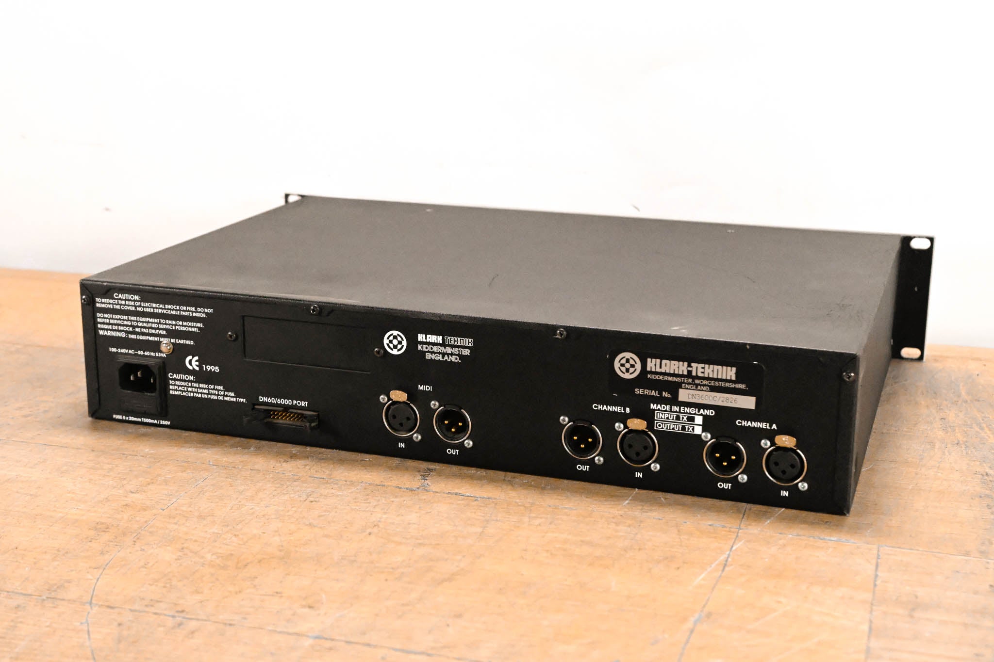 Klark Teknik DN3600 Programmable Graphic Equalizer