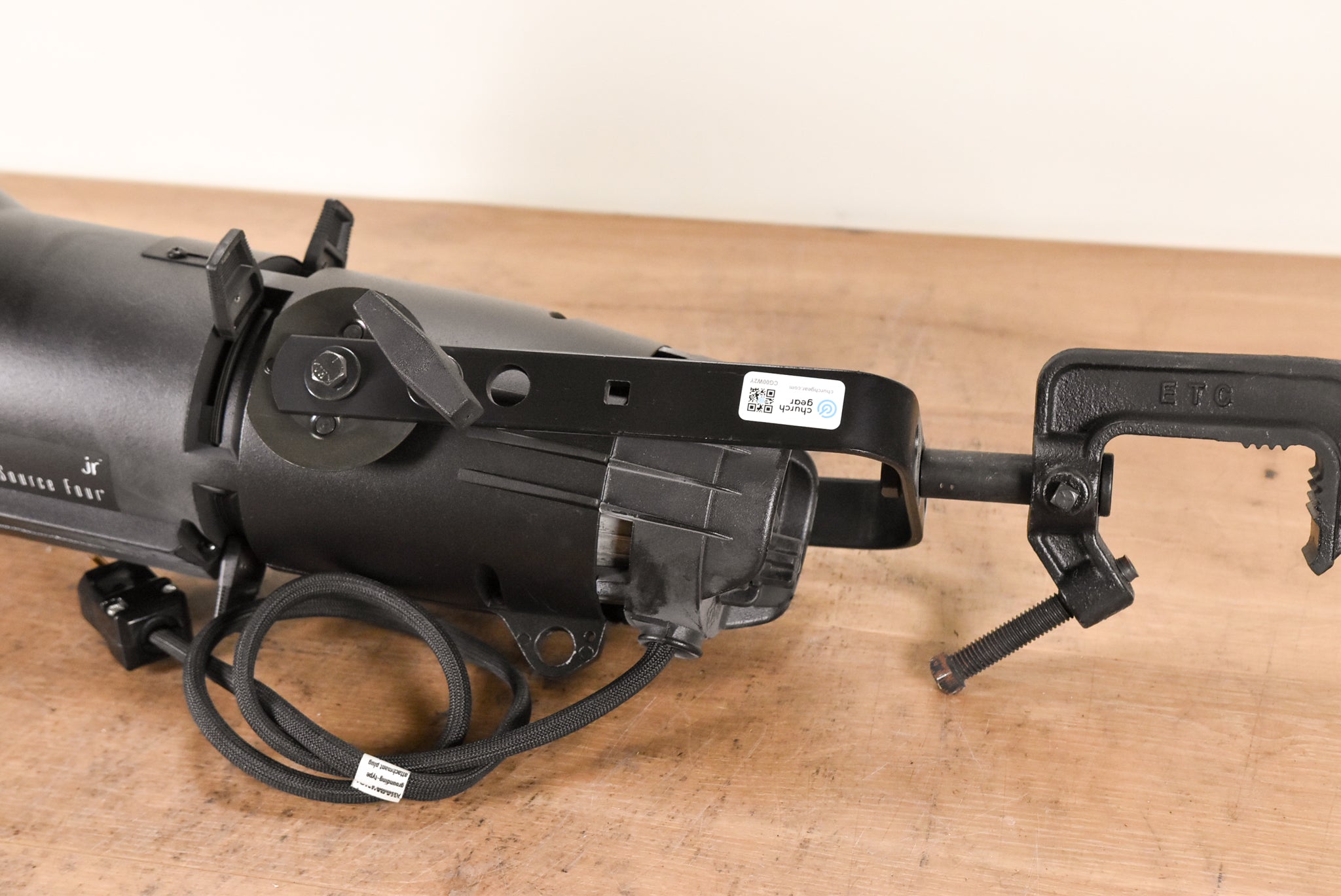 ETC Source Four Jr 26 Degree 575 Ellipsoidal Light