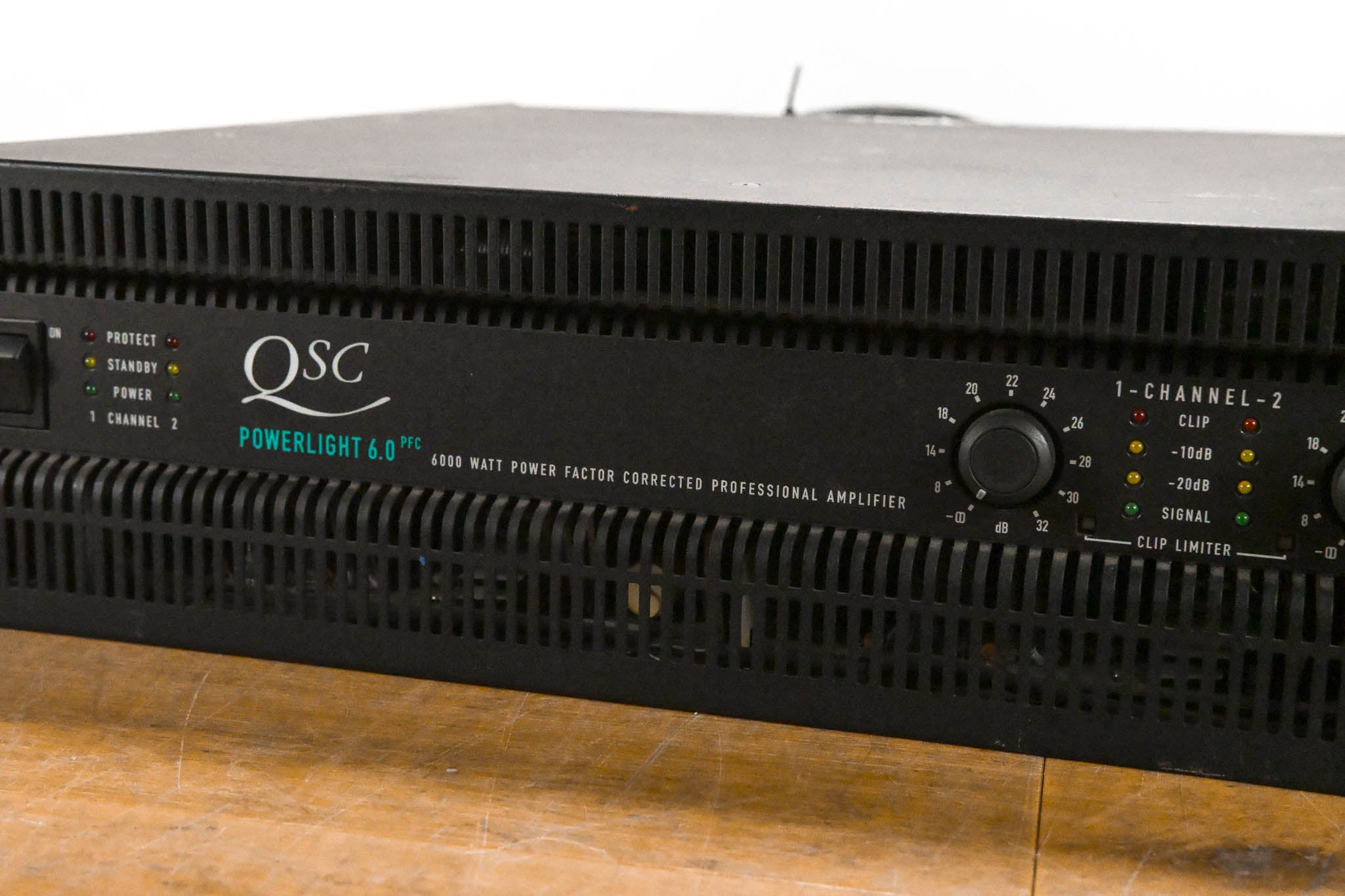 QSC PowerLight 6.0 PFC Power Factor Corrected 2-Channel Power Amplifier