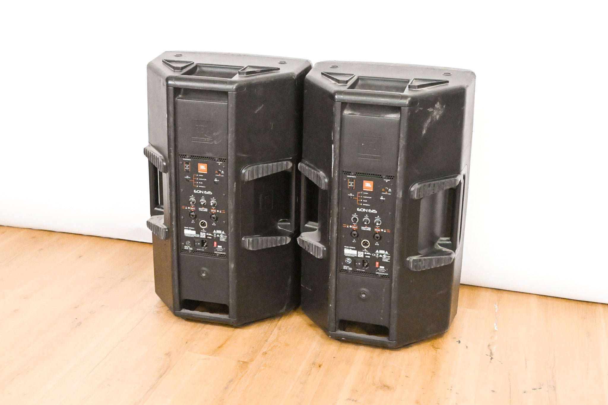 JBL EON615 15" 1000W 2-Way Powered Loudspeaker (PAIR)