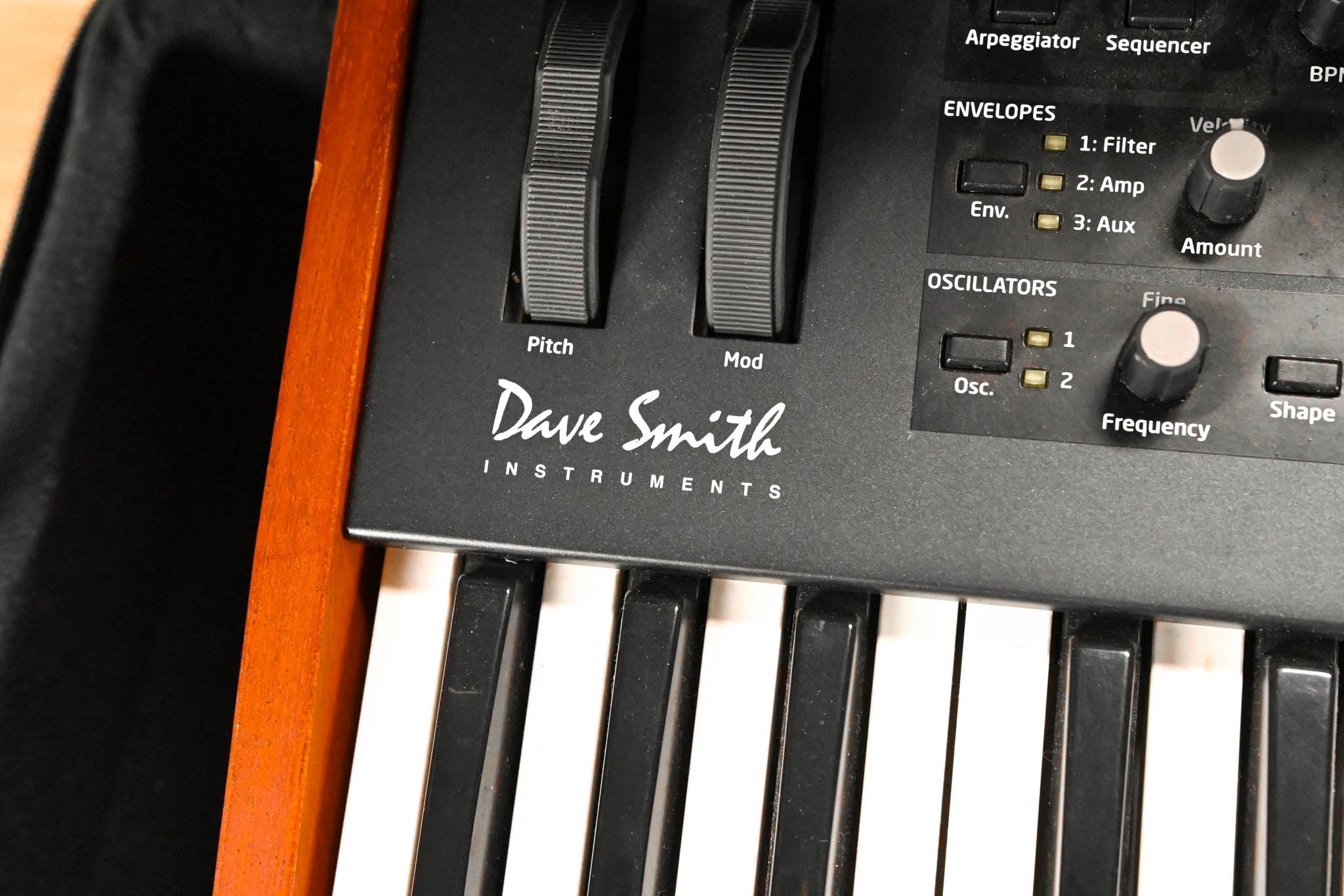 Dave Smith Instruments Mopho X4 44-Key Polyphonic Synthesizer