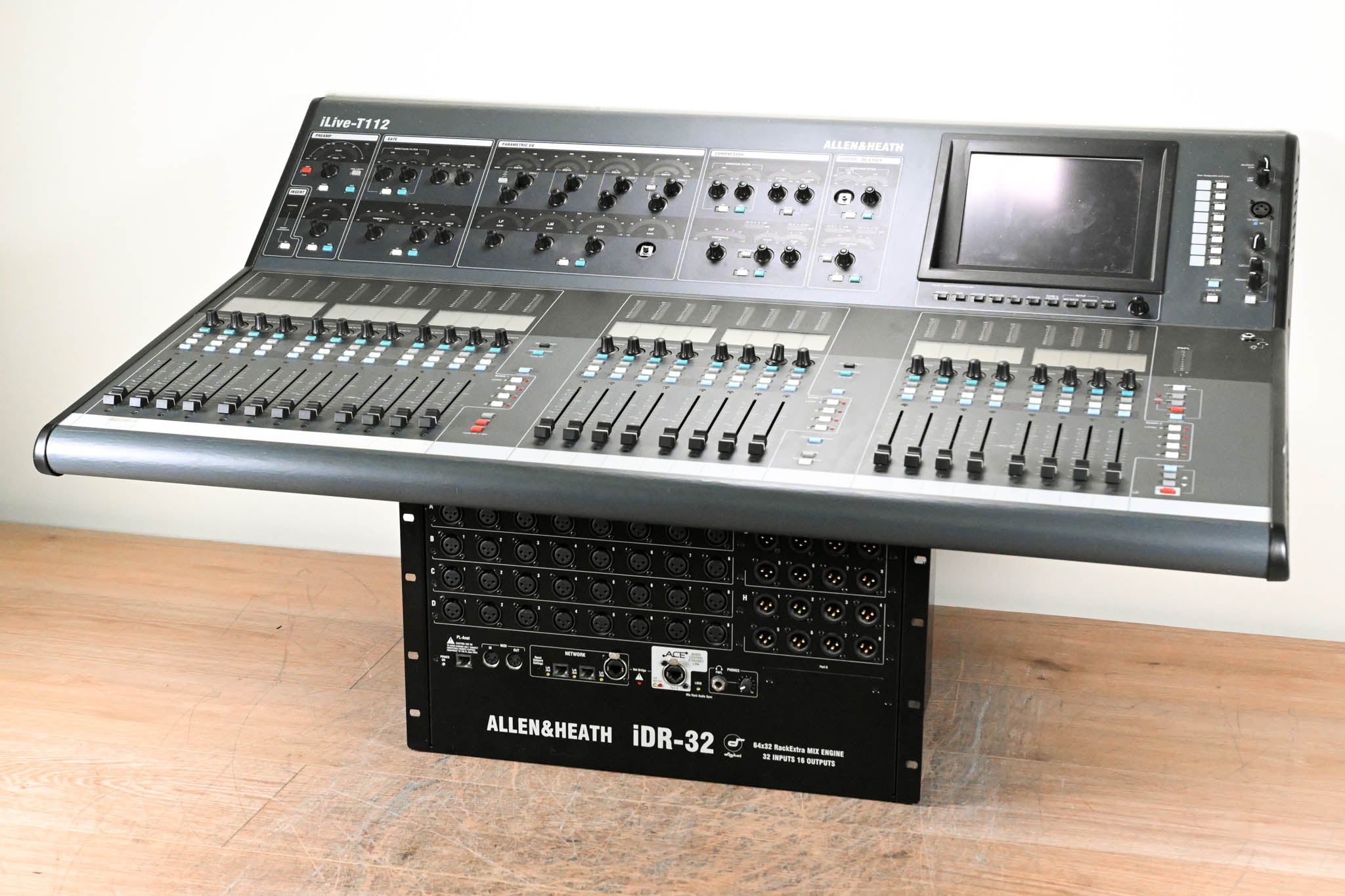 Allen & Heath iLive-T112 Mixing Surface with iDR-32 Fixed-Format MixRack