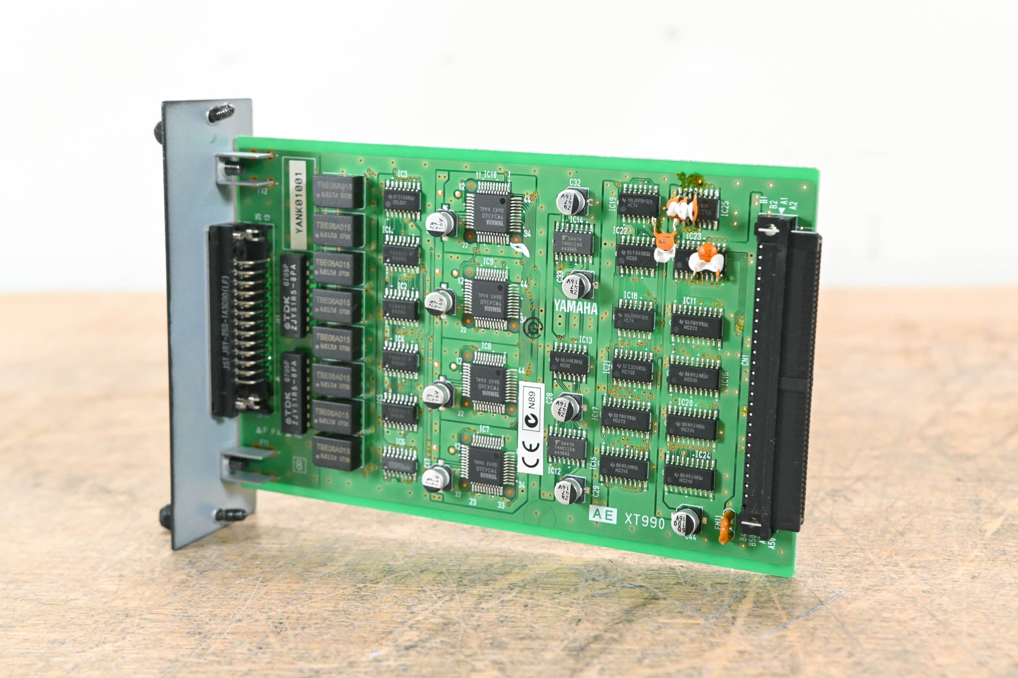 Yamaha MY8-AE 8-Channel AES/EBU Input/Output Card