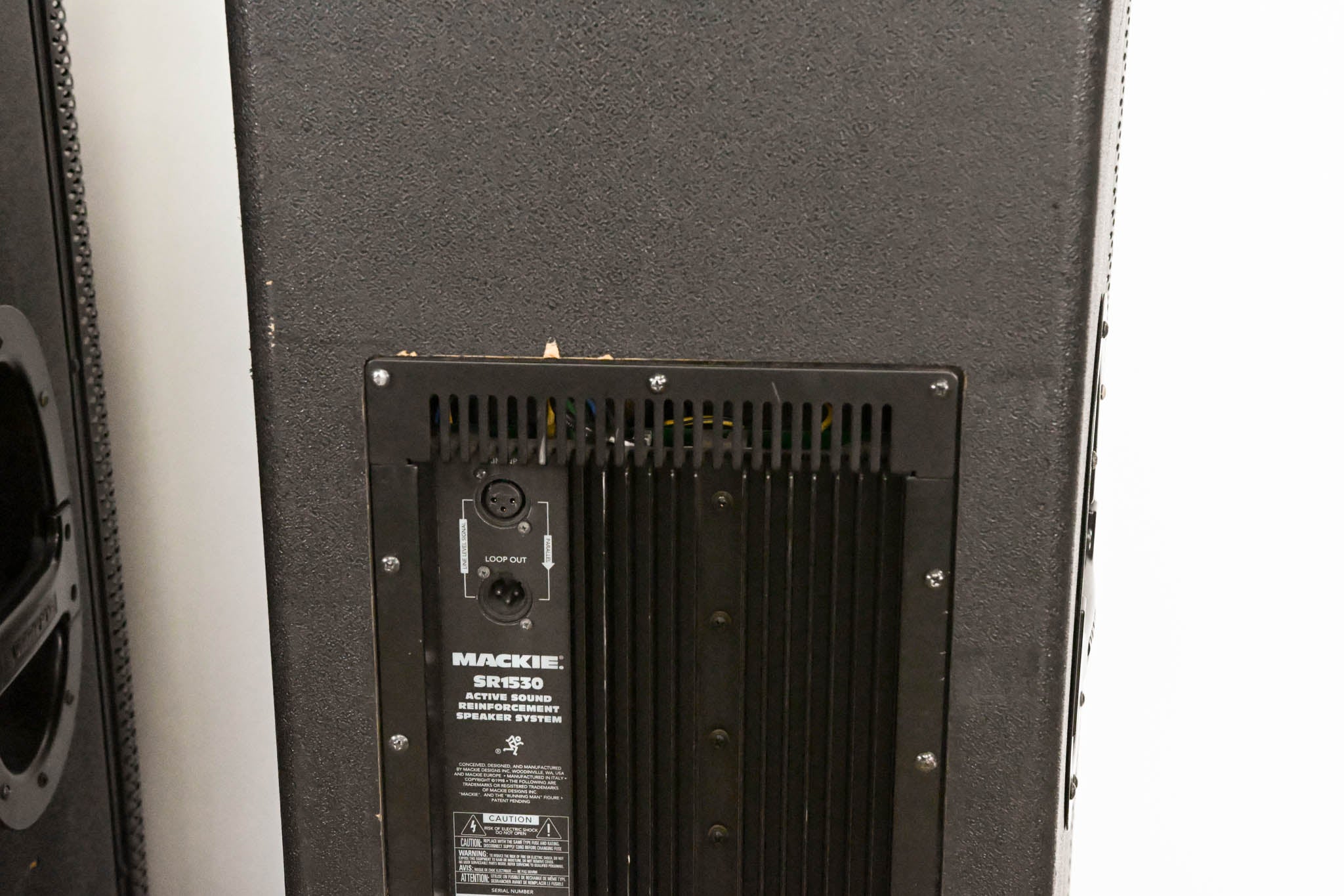 Mackie SR1530 Active 3-Way Sound Reinforcement Speaker (PAIR)