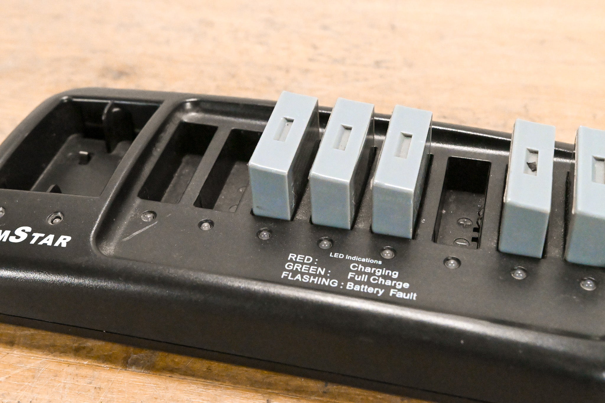 Eartec CH-CS28P COMSTAR Multi-Port Desktop Charger (NO POWER SUPPLY)