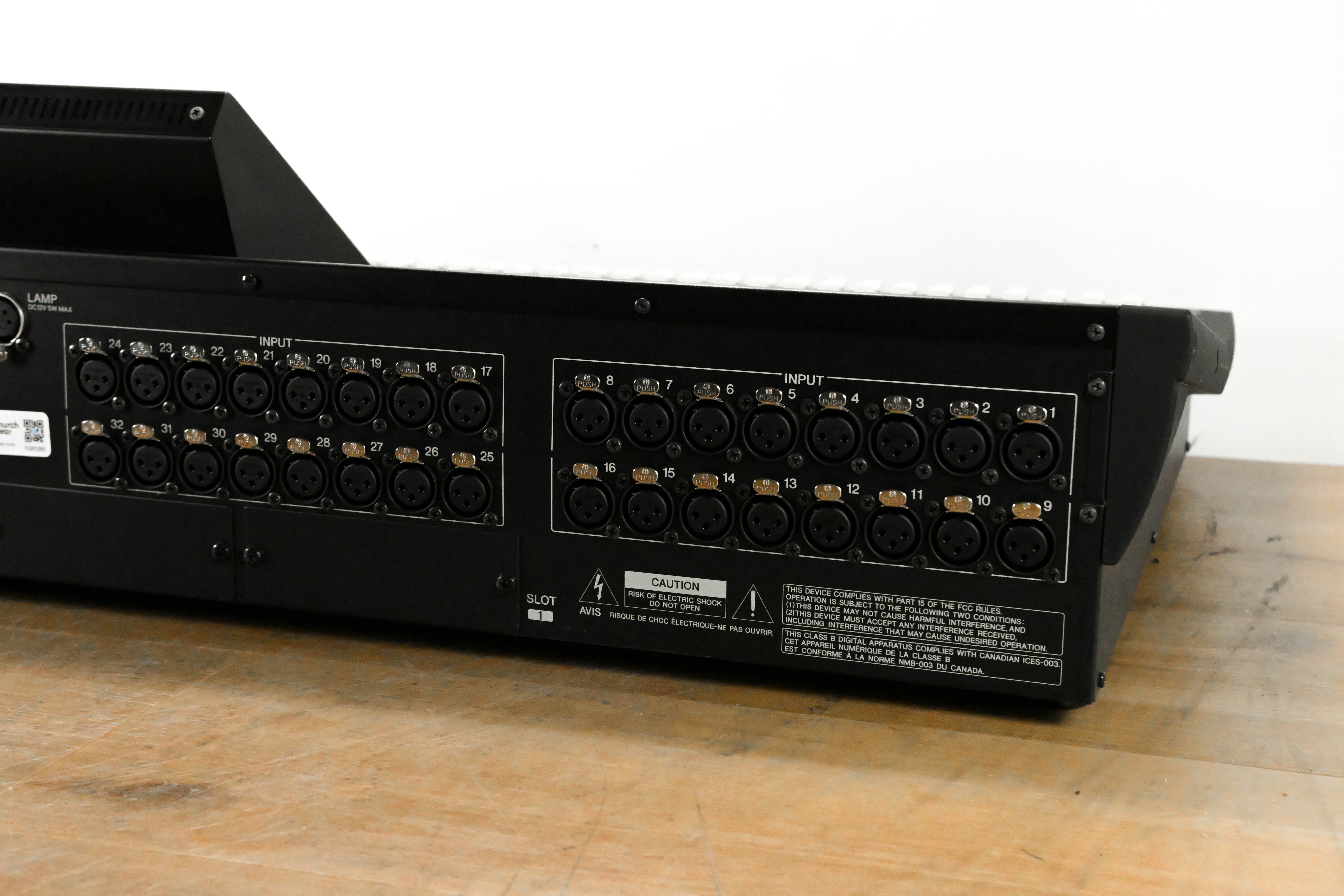 Yamaha LS9-32 32-Input Digital Mixing Console