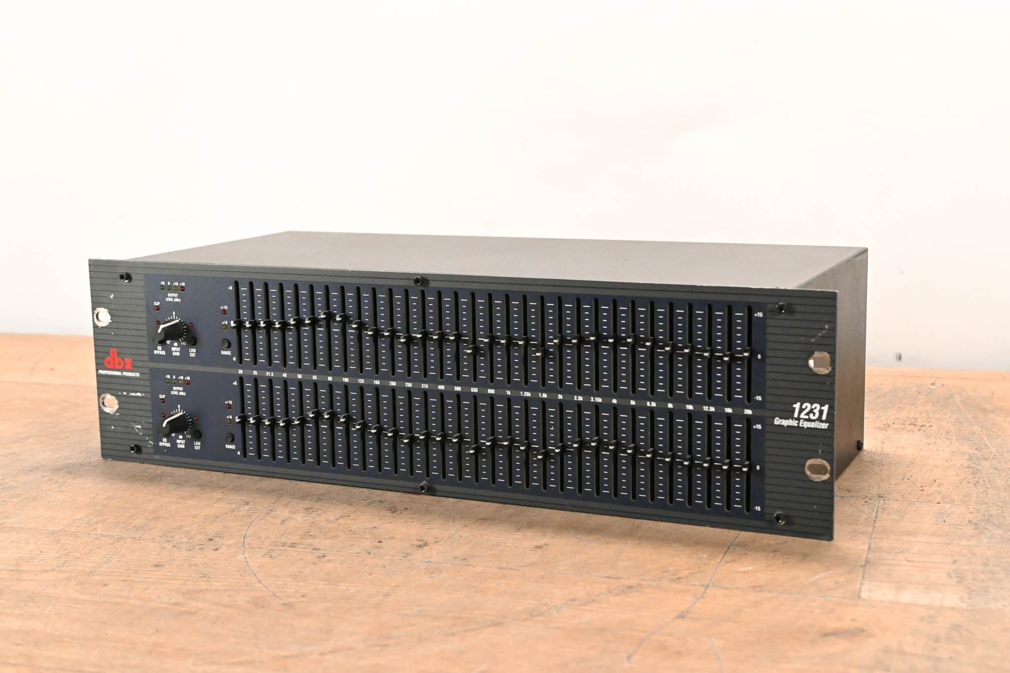 dbx 1231 Dual-Channel 31-Band Graphic Equalizer