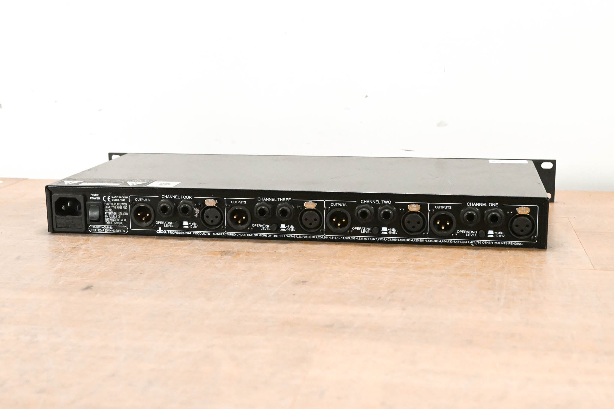 dbx 1046 Quad Compressor/Limiter