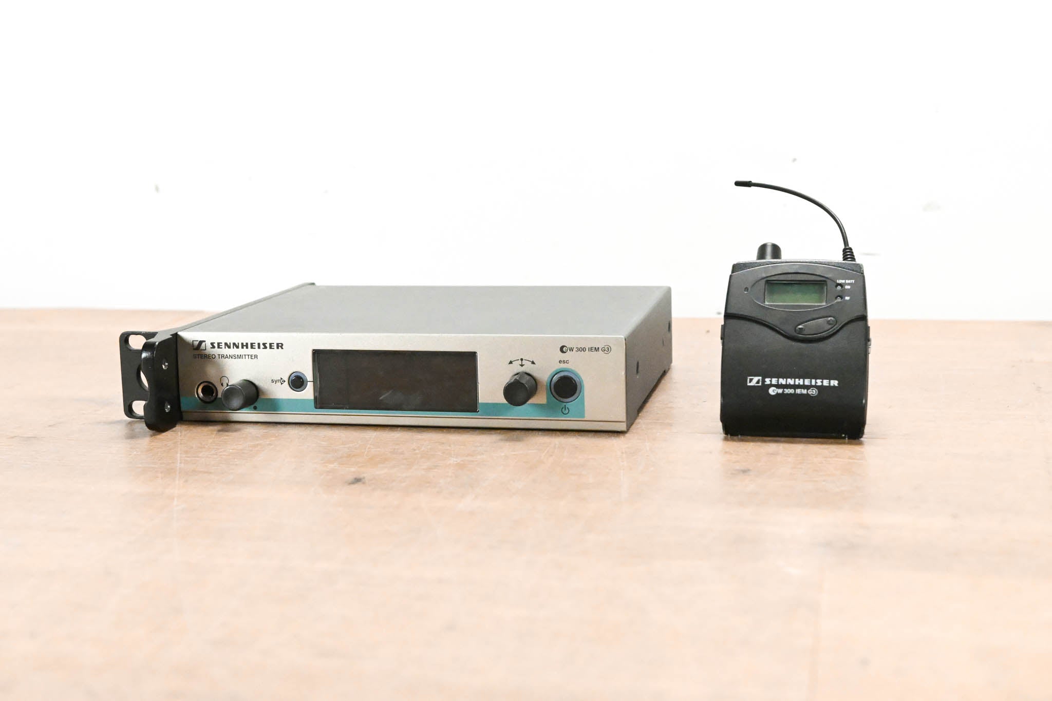 Sennheiser ew 300 IEM G3 Wireless IEM System 566-608 MHz NO POWER SUPPLY