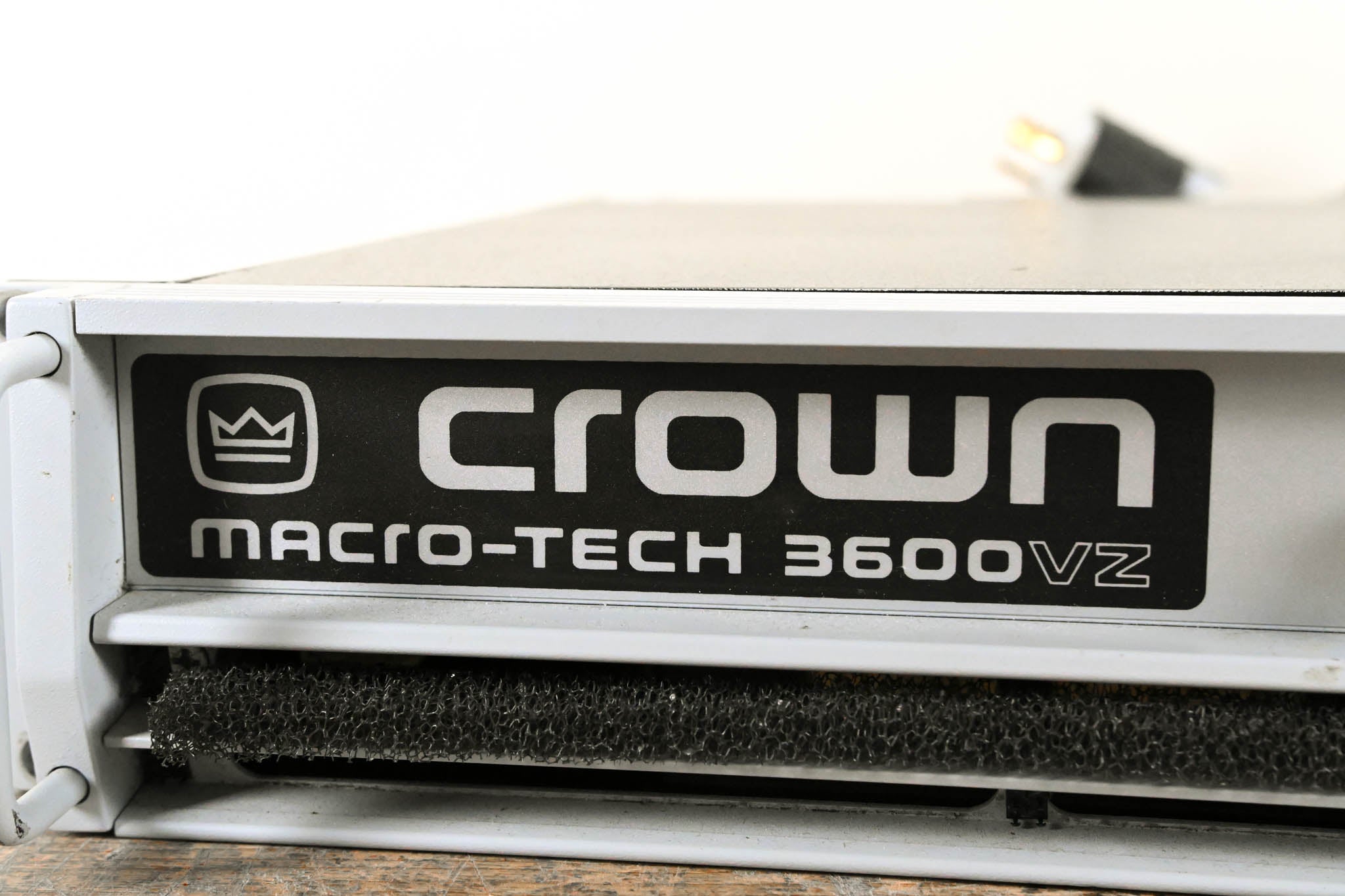 Crown Macro-Tech 3600VZ 2-Channel Power Amplifier