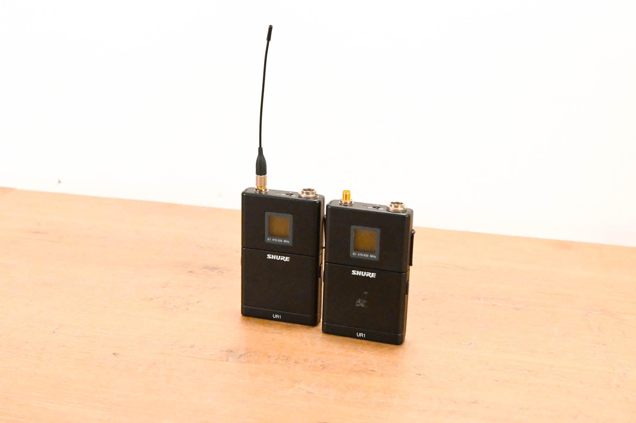 Shure UR4D Dual Wireless Receiver with two UR1 Bodypacks - G1