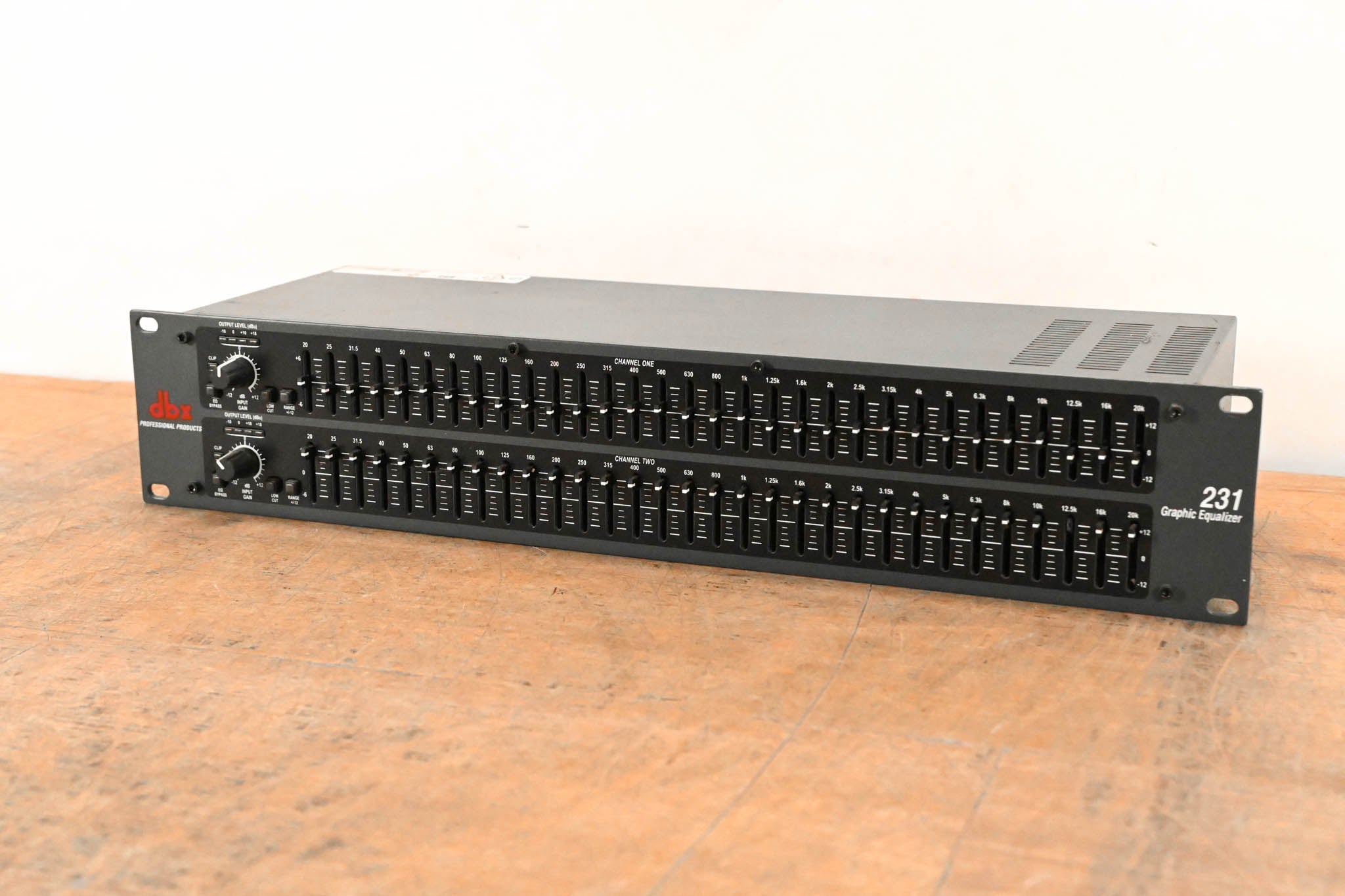 dbx 231 Dual-Channel 31-Band Graphic Equalizer