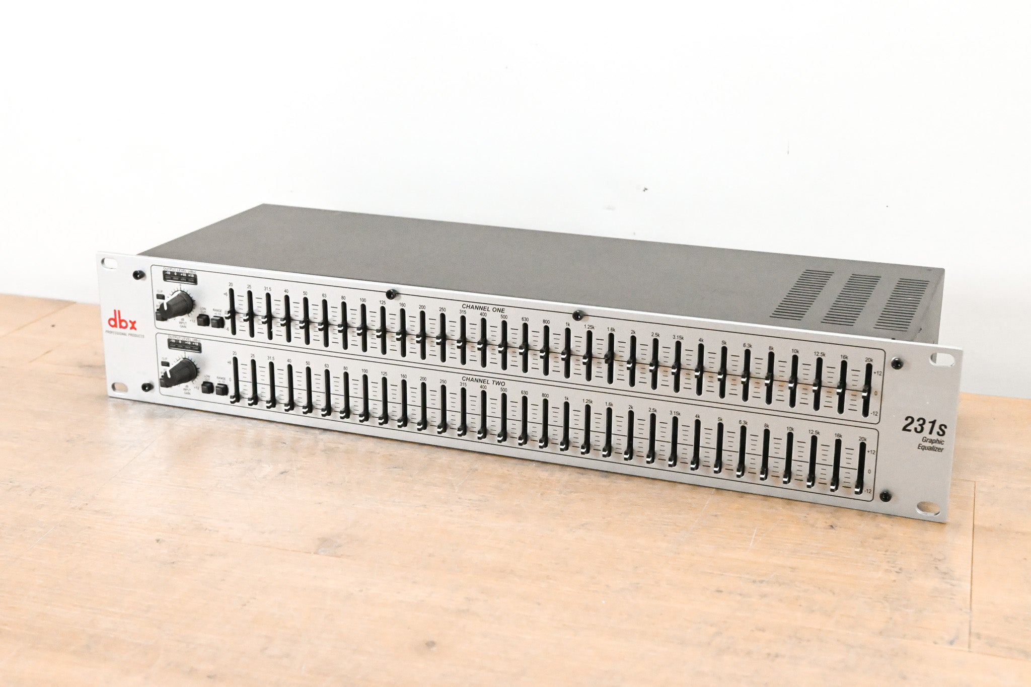 dbx 231s Two-Channel 31-Band Equalizer