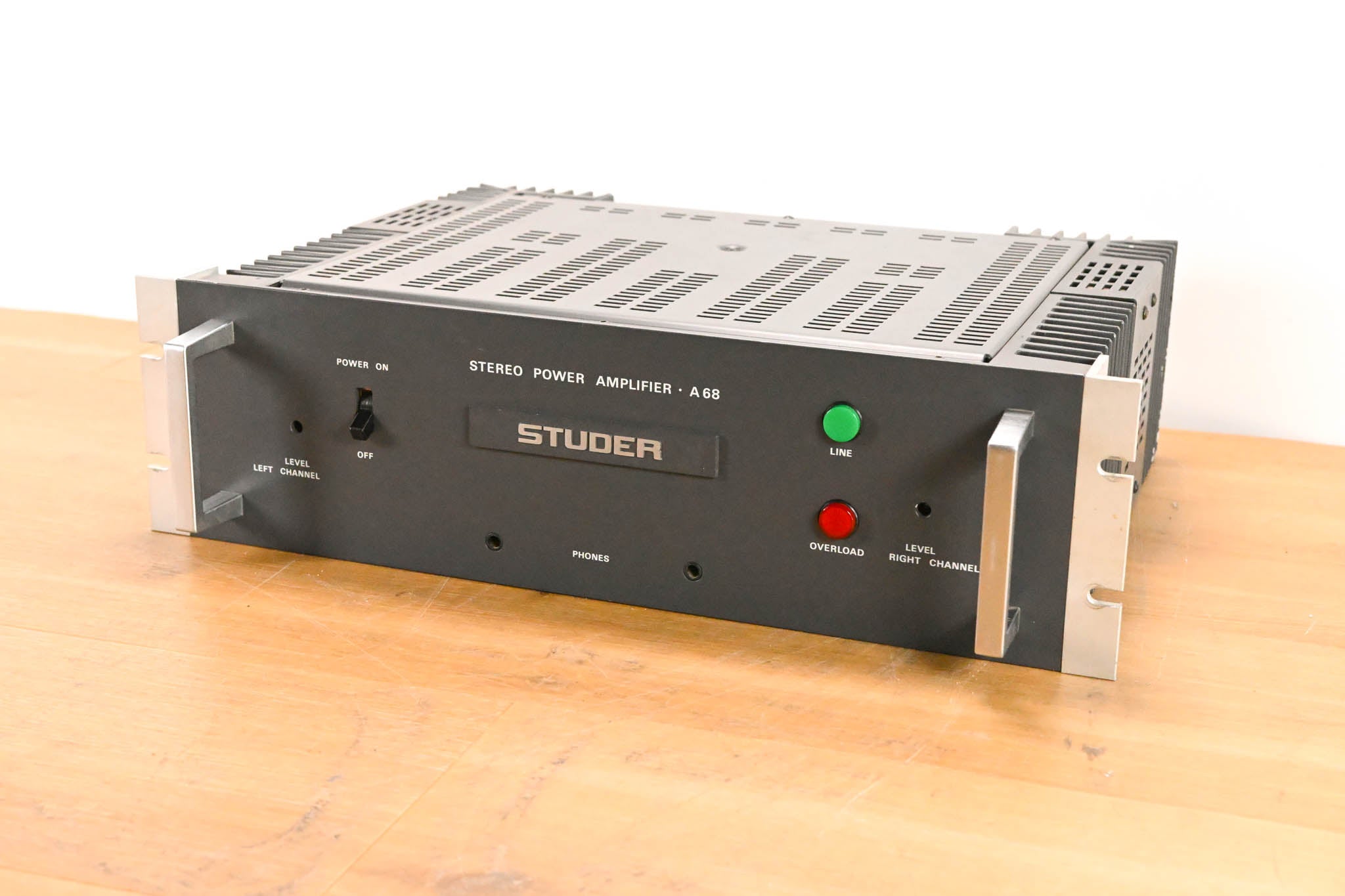 Studer A68 Stereo Power Amplifier
