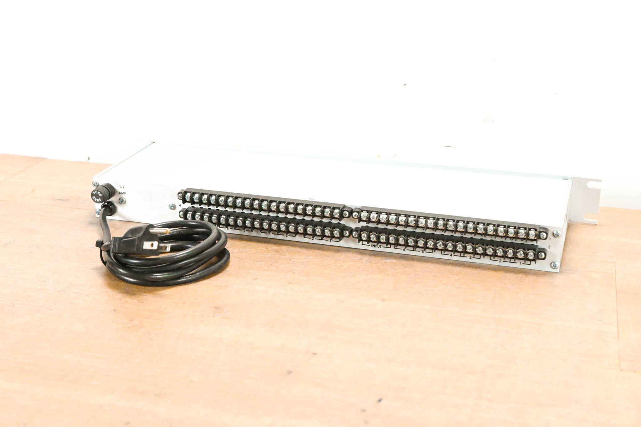 ESE ES-245 Quad 1x6 Audio Distribution Amplifier
