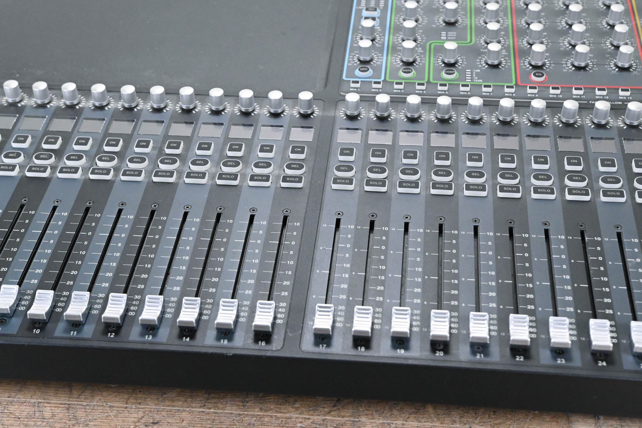 Soundcraft Si Performer 3 Digital Audio Mixer with DMX Control