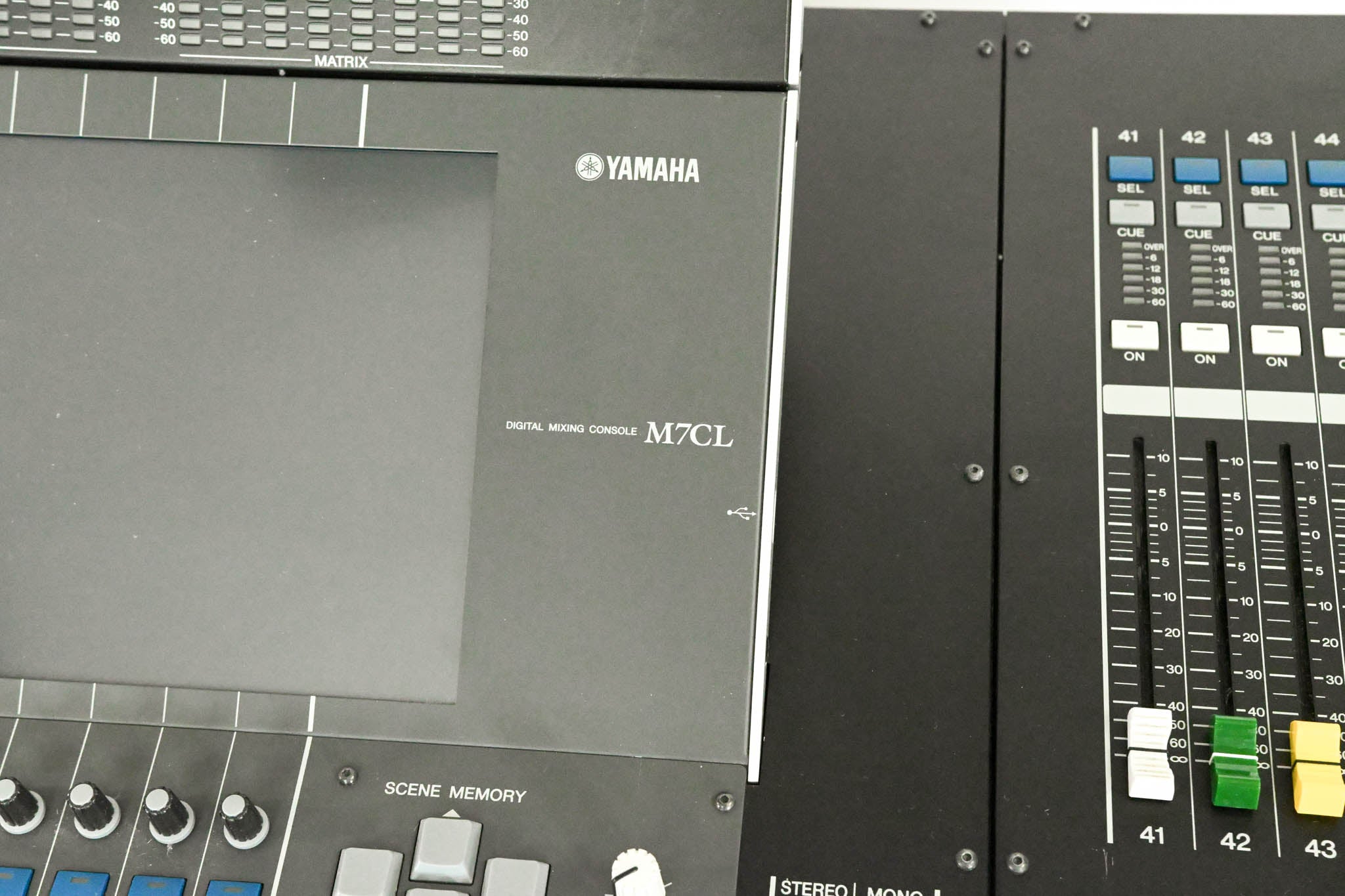 Yamaha M7CL-48 48-Channel Digital Audio Mixing Console