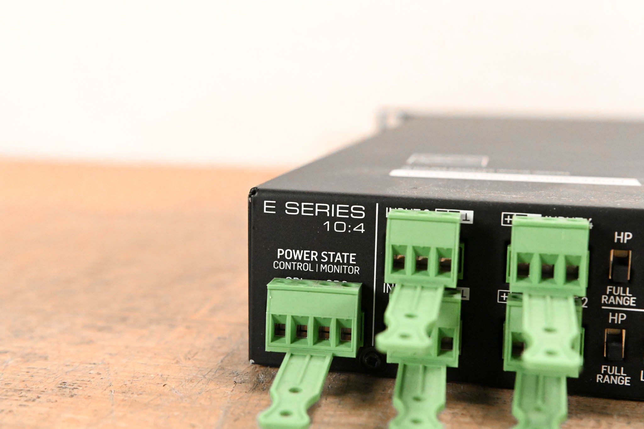 Lab Gruppen E10:4 1000W E-Series Installation Amplifier
