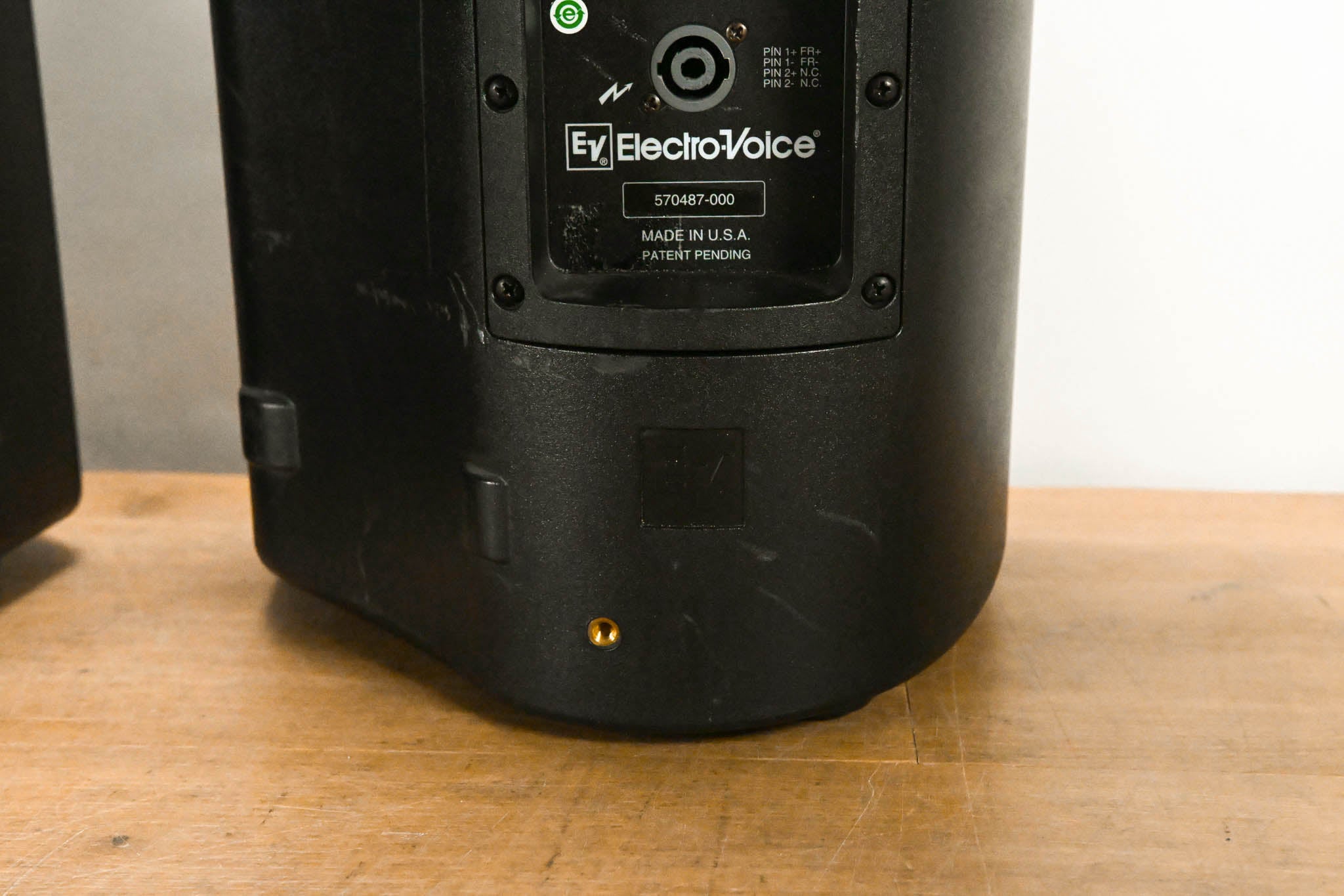 Electro-Voice (EV) ZX1-90 8-inch Two-Way Passive Loudspeaker (PAIR)