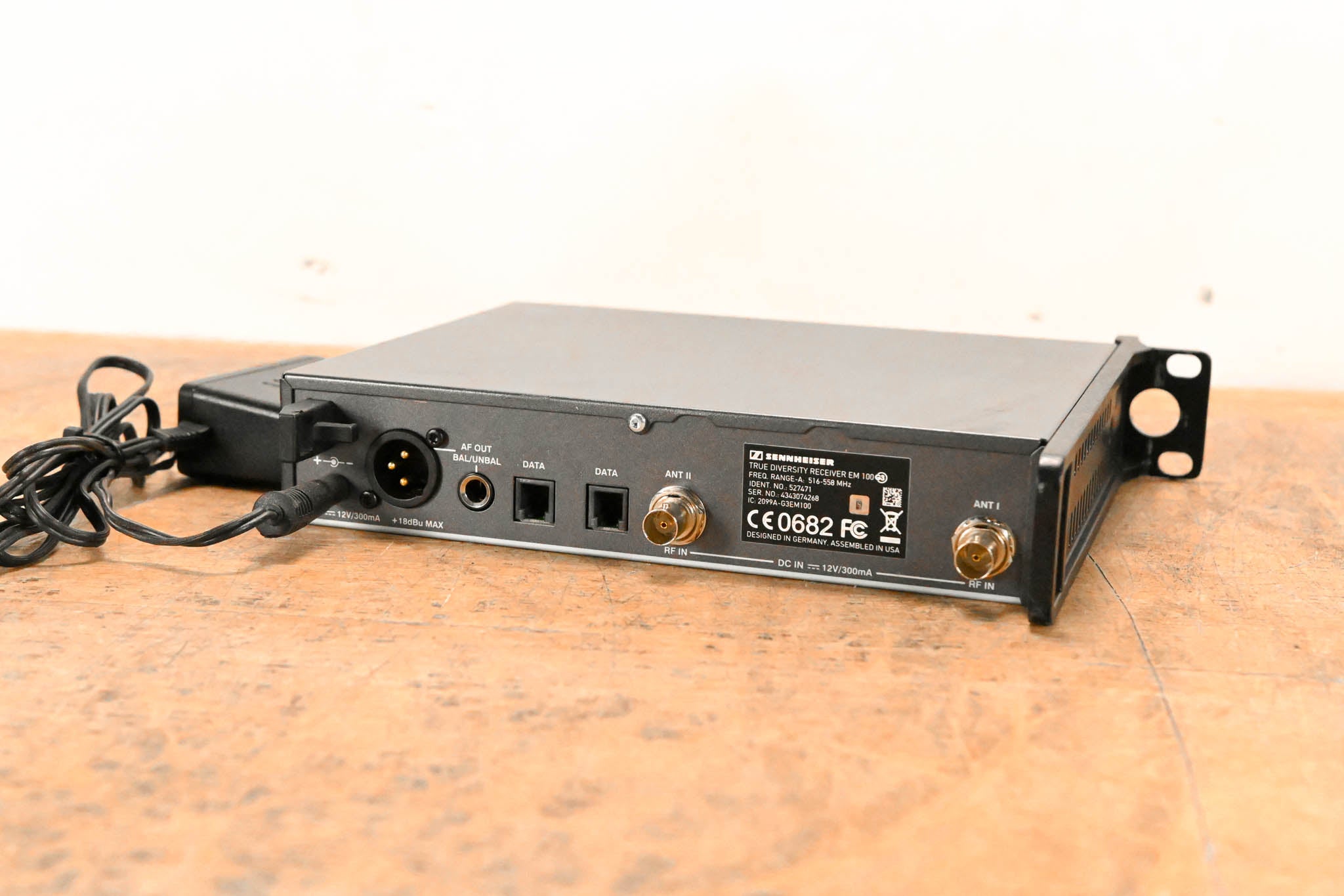 Sennheiser EM 100 G3 Wireless Receiver - A Range: 516-558 MHz