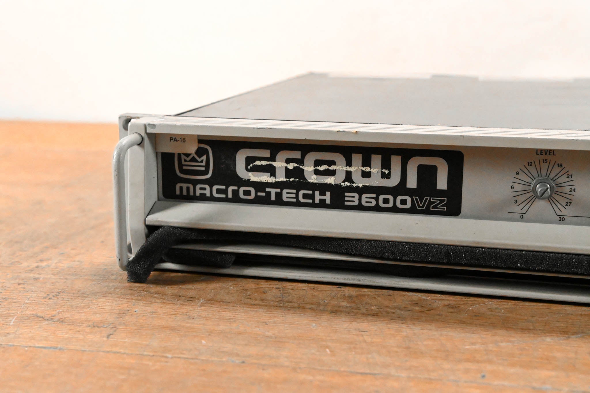 Crown Macro-Tech 3600VZ 2-Channel Power Amplifier