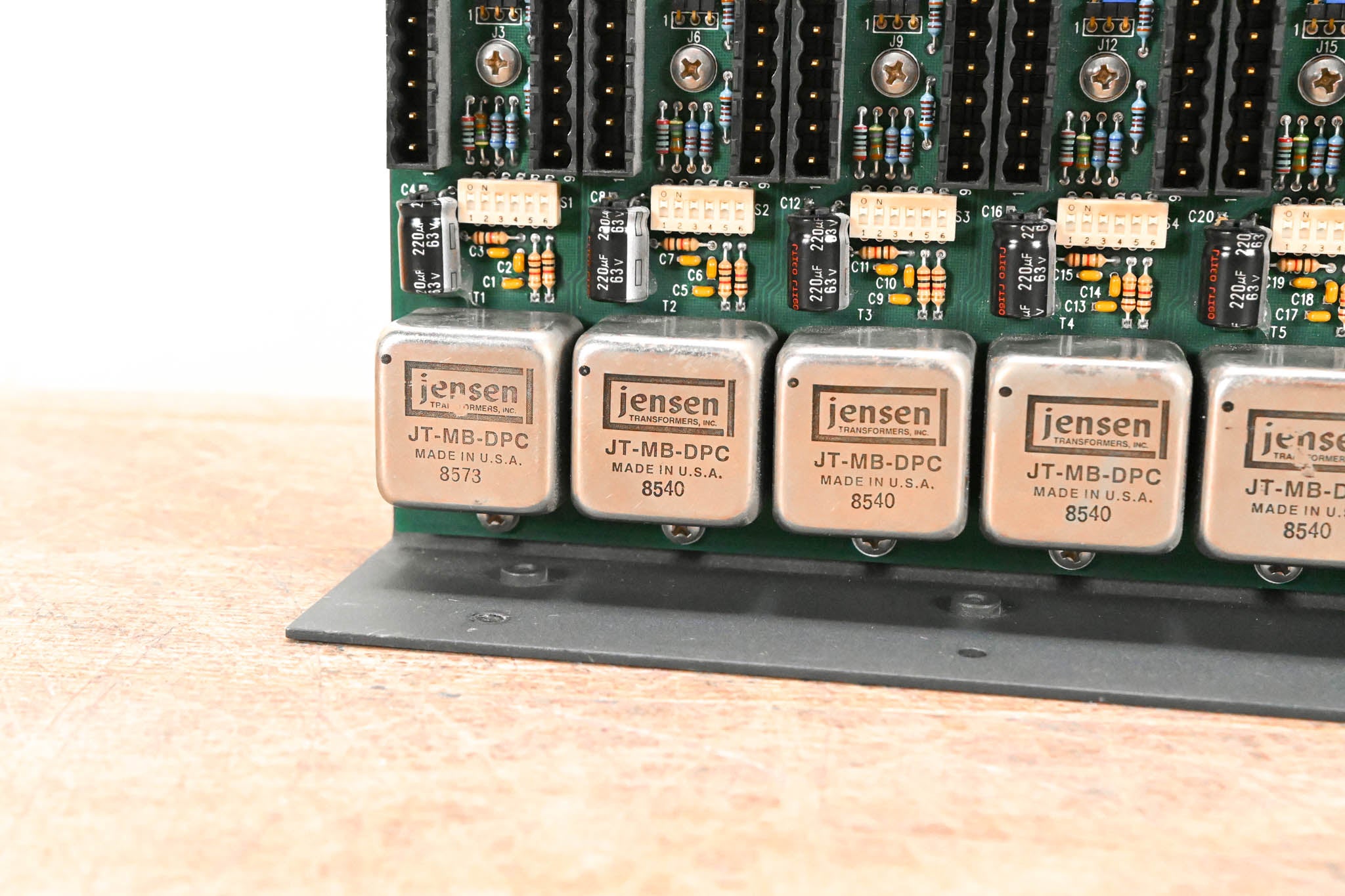 Jensen JT-MS-8N3 8-CH 3-Way Mic Splitter with Phantom Power Circuitry