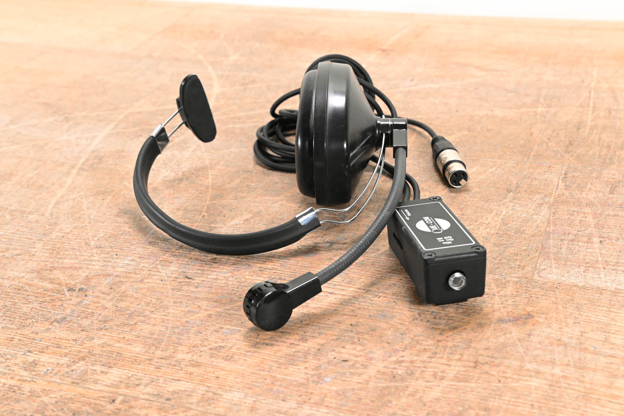 Clear-Com SMQ-1 Que-Com Single-Ear Headset and Beltpack System