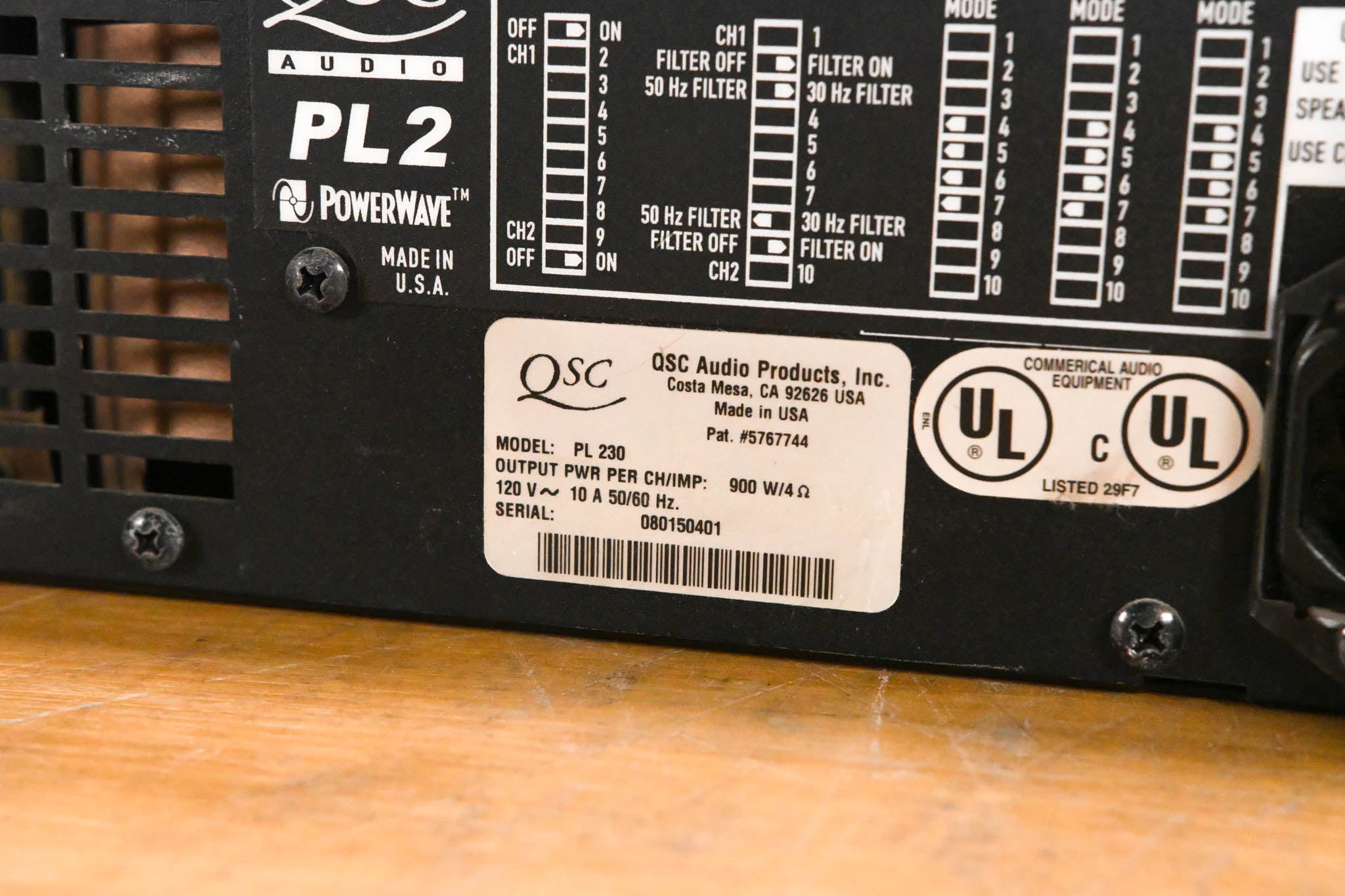 QSC PL230 PowerLight 2 Series 2-Channel 1500W Power Amplifier