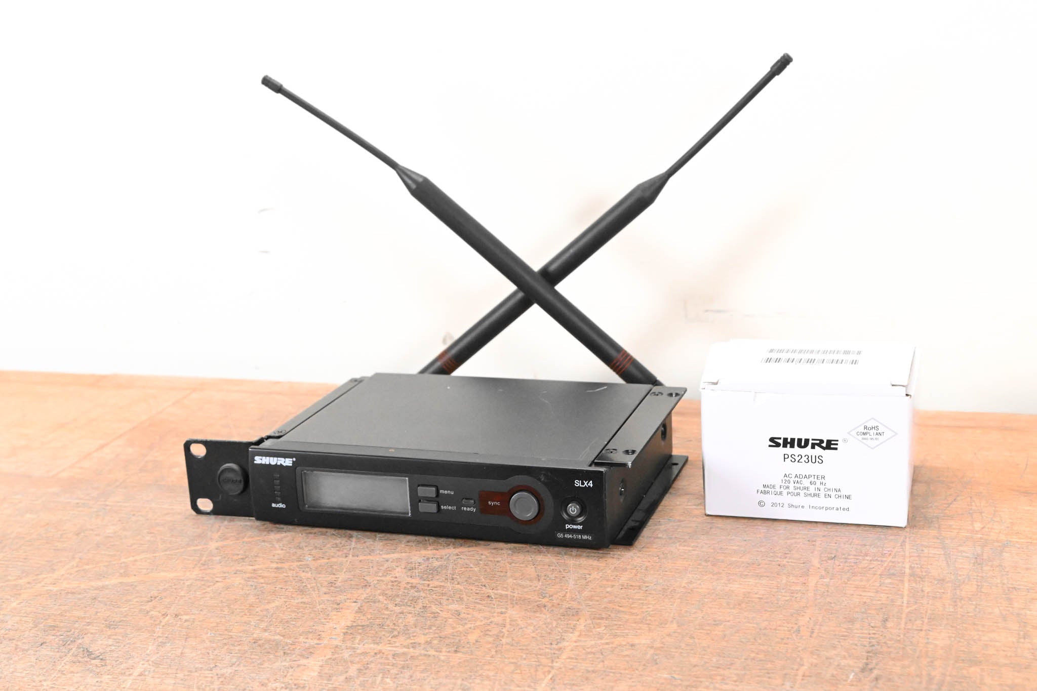 Shure SLX4 Wireless Receiver - G5 Band: 494-518 MHz