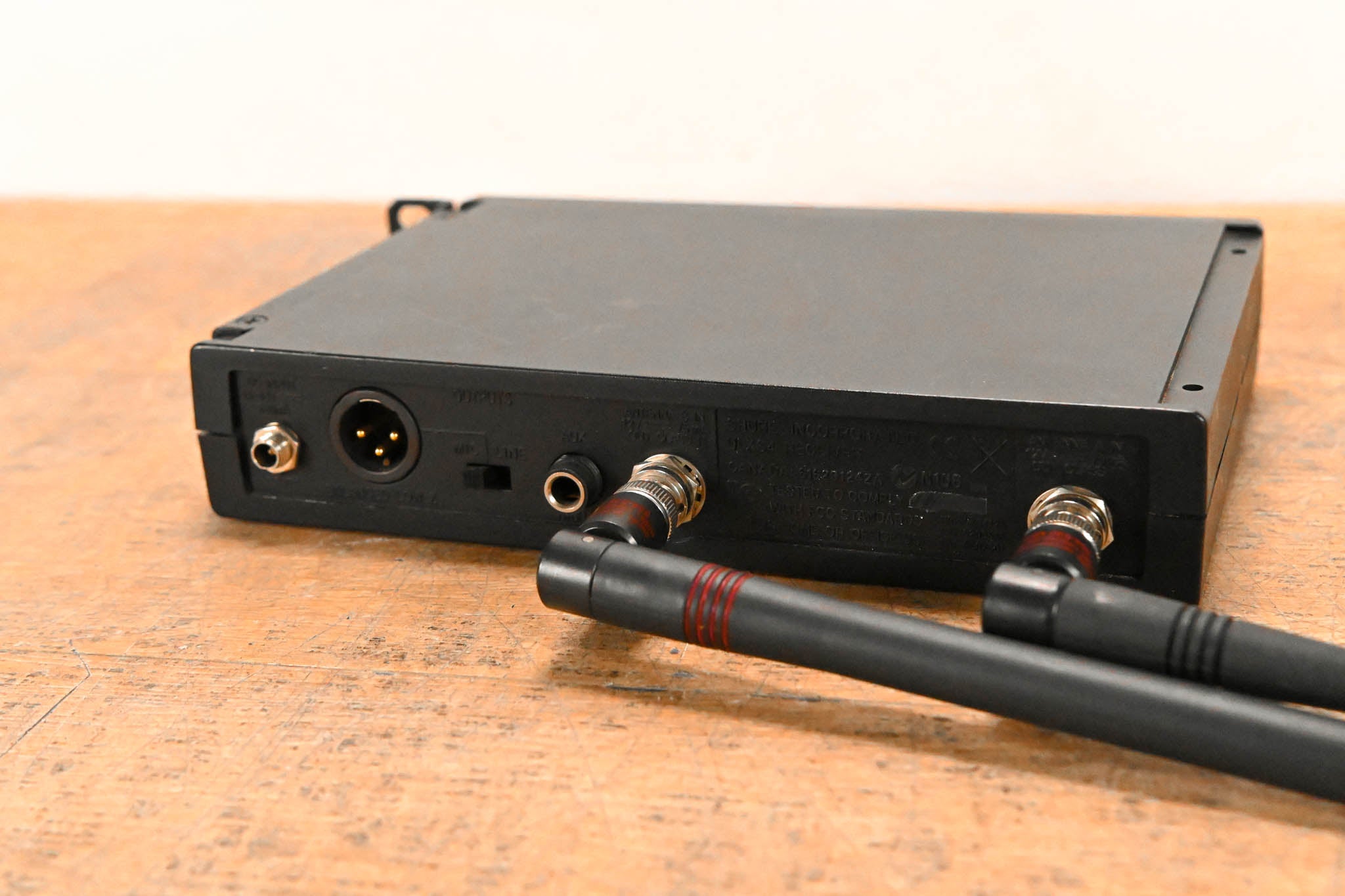 Shure ULXS14 Bodypack Wireless System - J1 Band: 554-590 MHz