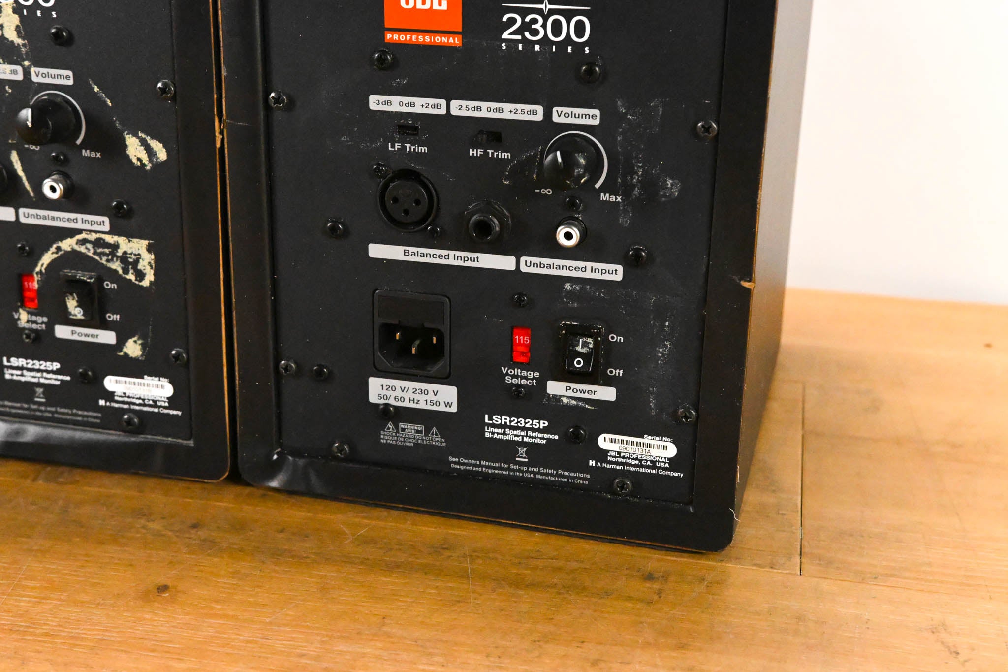 JBL LSR2325P 5" Two-Way Bi-Amplified Powered Studio Monitor (PAIR)